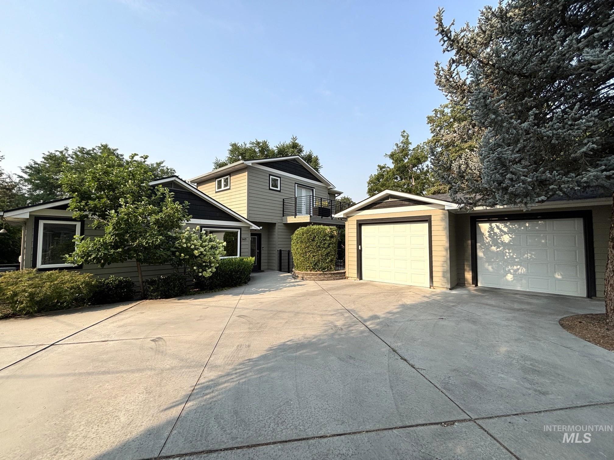 3401 W Plant Dr Property Photo 1