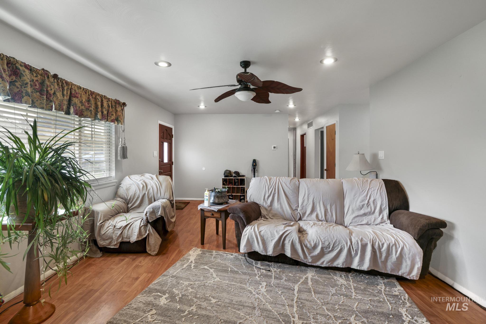 943 Del Mar Drive Property Photo 11