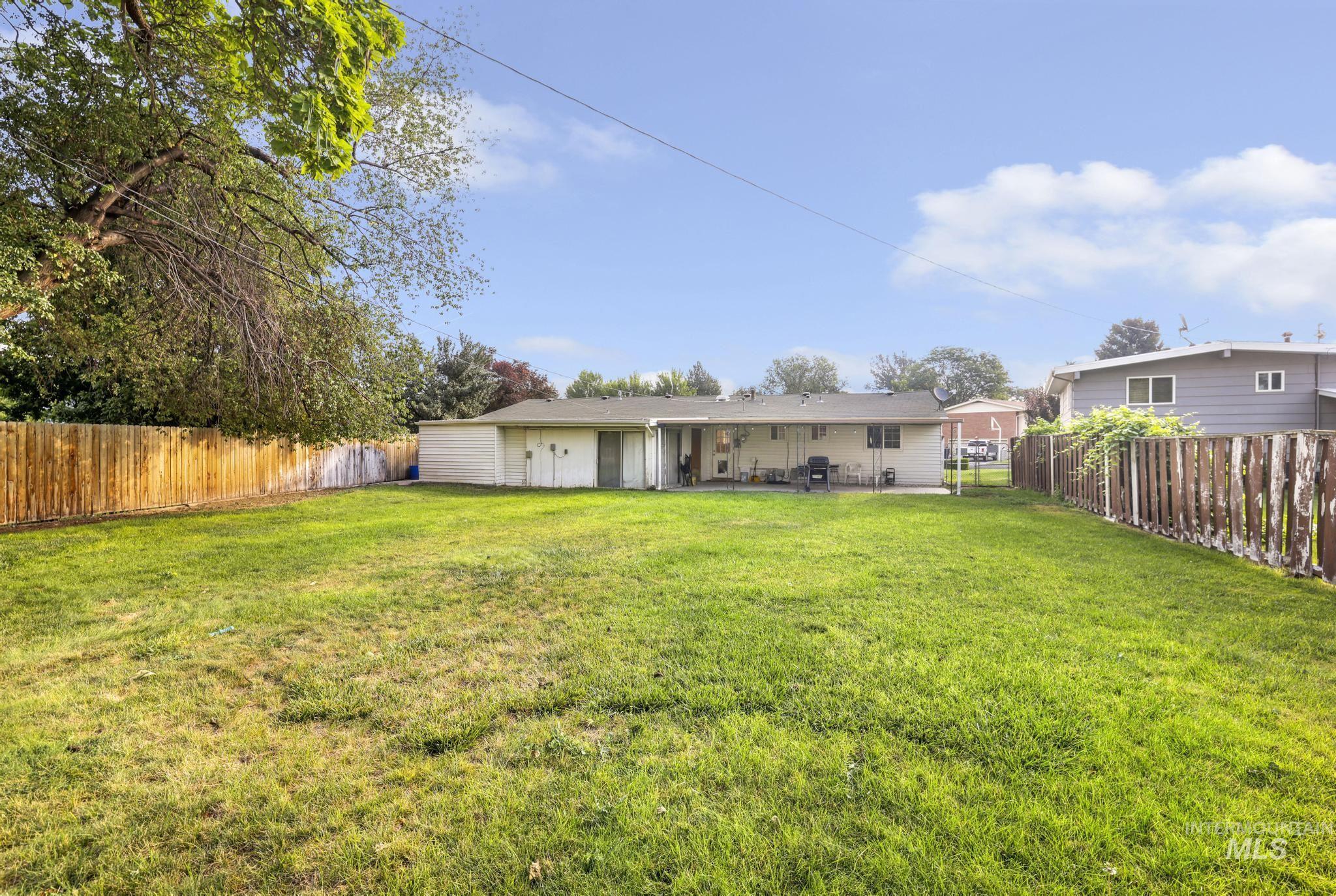 943 Del Mar Drive Property Photo 32