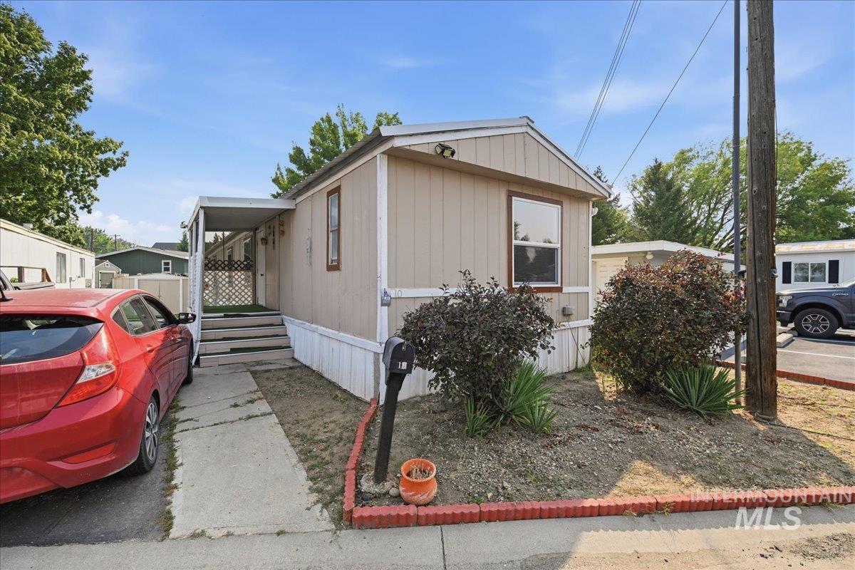 5209 W Targee Street Property Photo 1