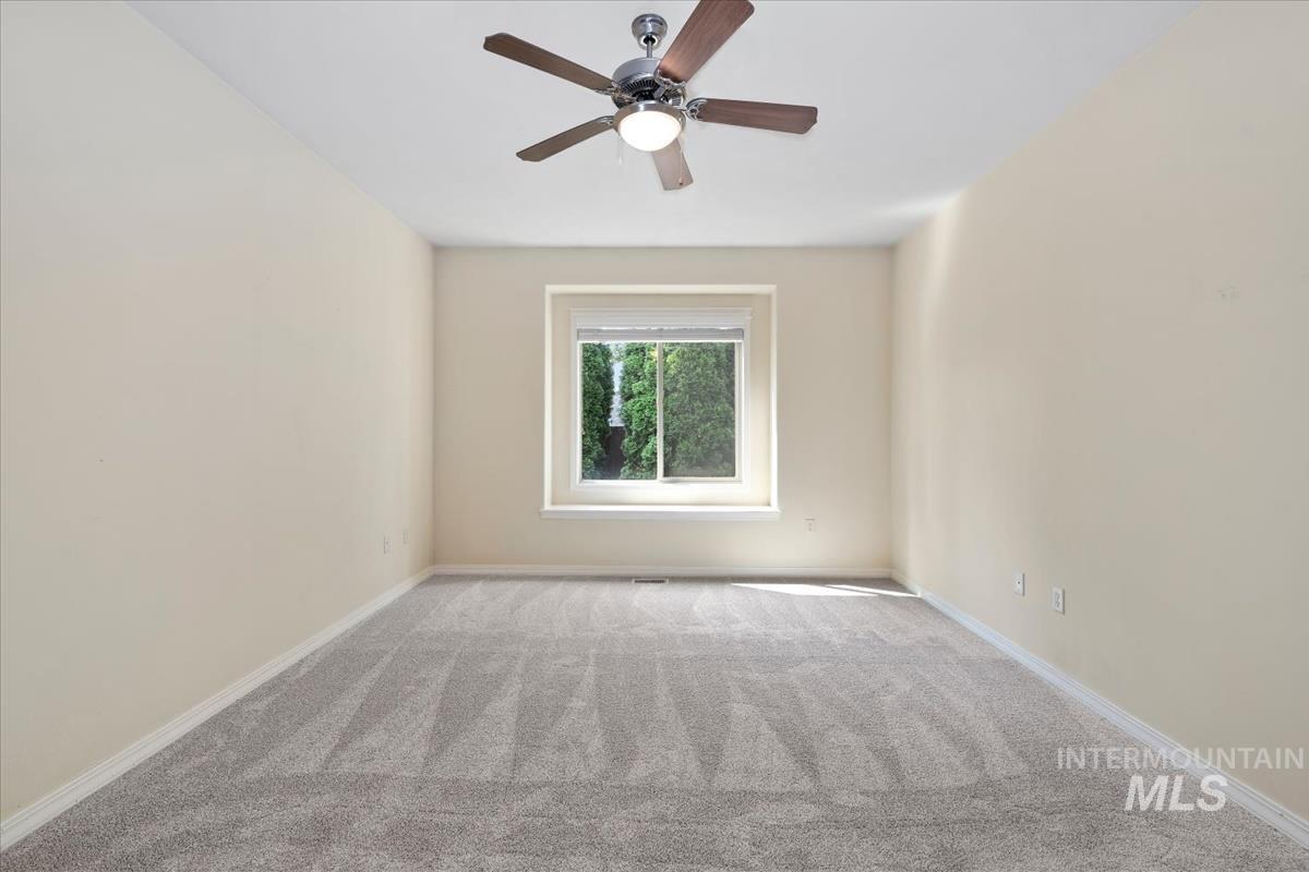 9207 W Steve St Property Photo 25