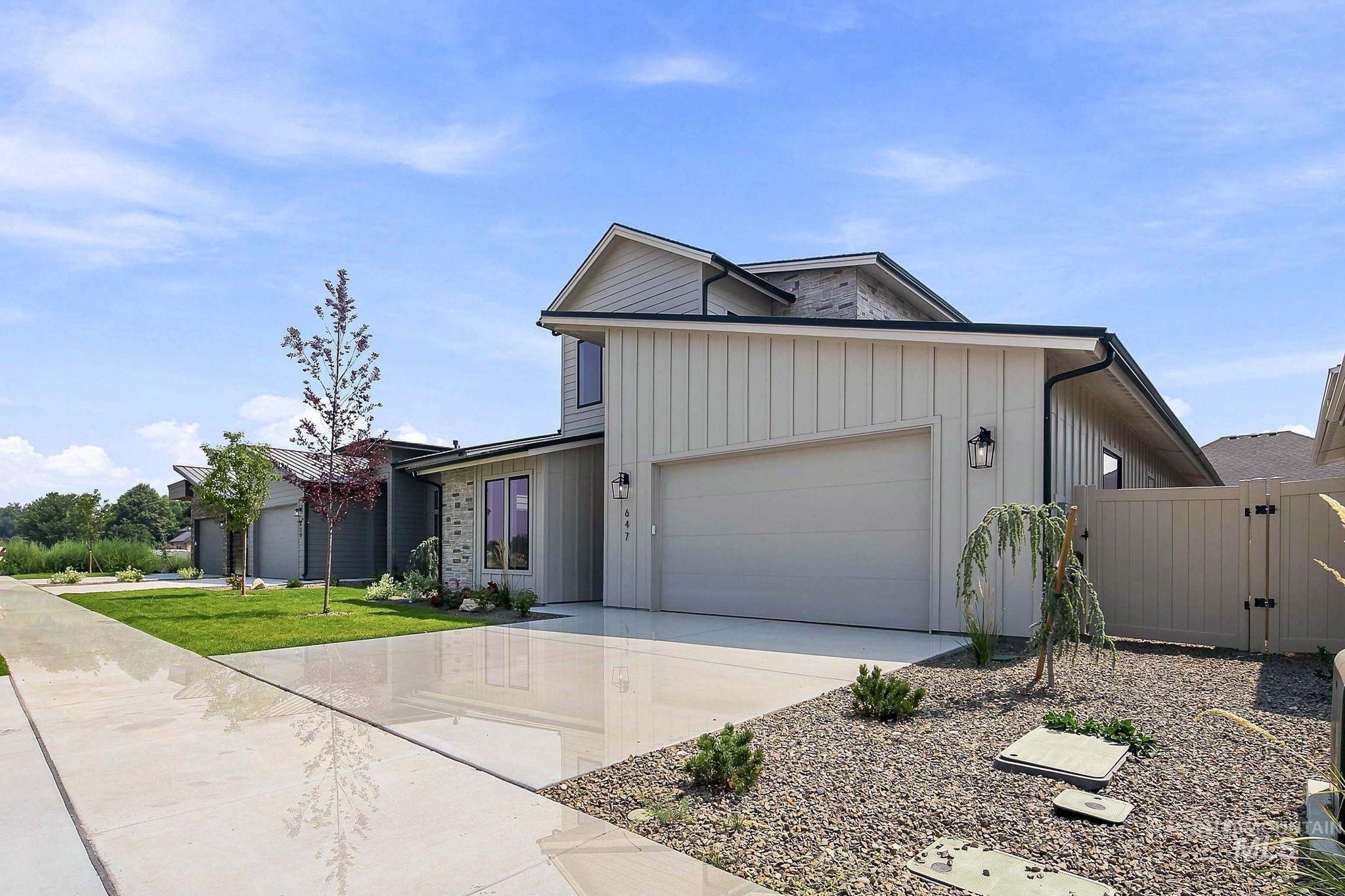 647 W Wrangler Property Photo 4