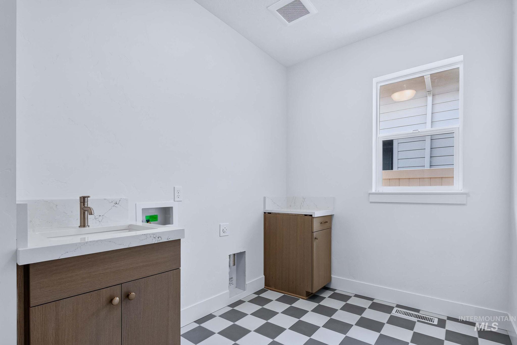 647 W Wrangler Property Photo 36