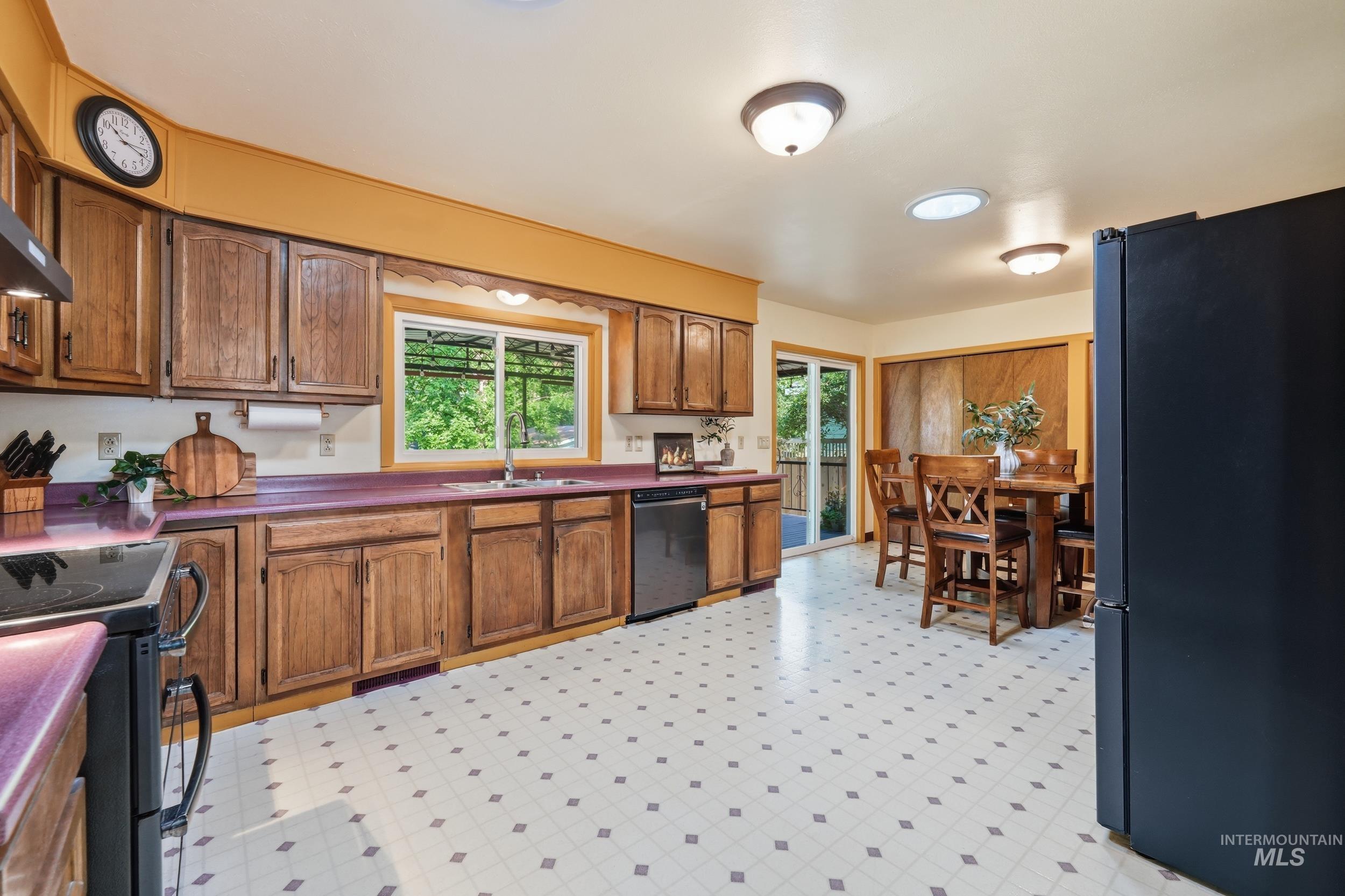 413 N Atlantic St. Property Photo 16