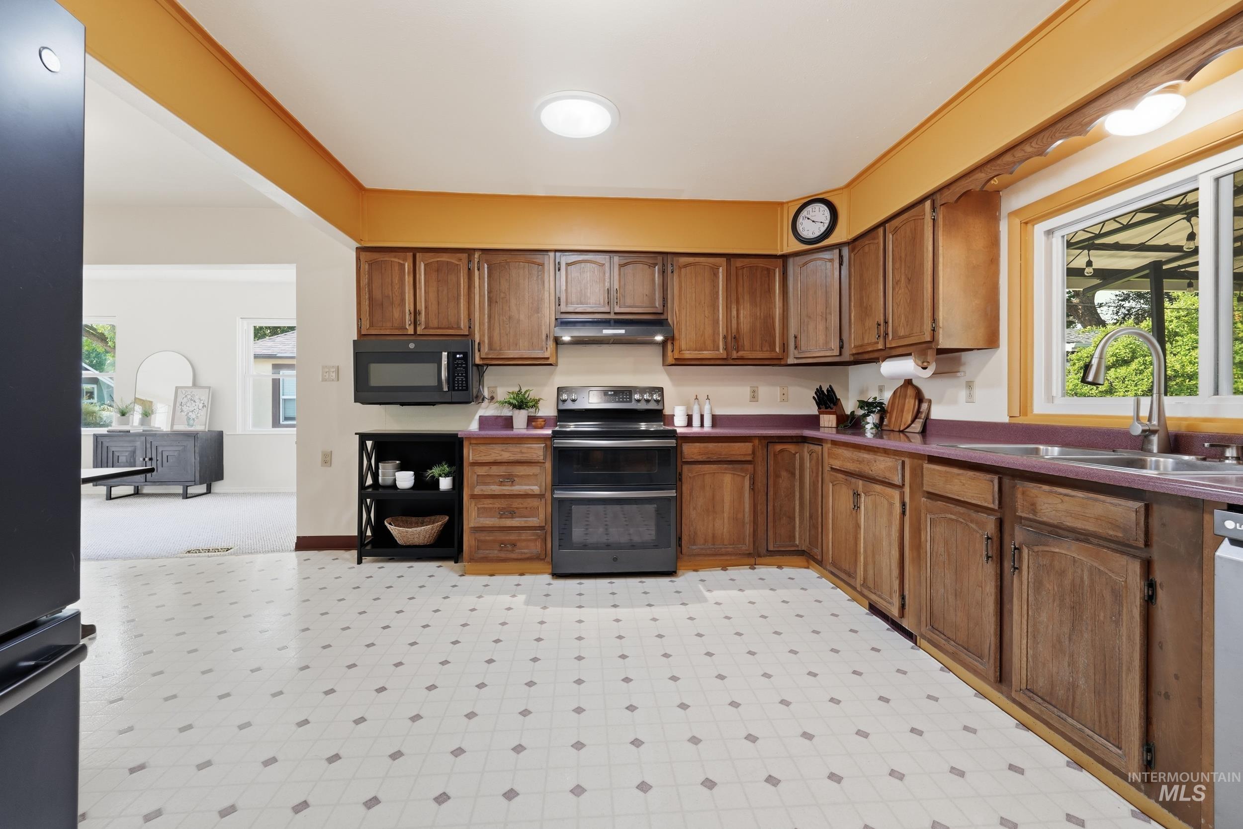 413 N Atlantic St. Property Photo 19