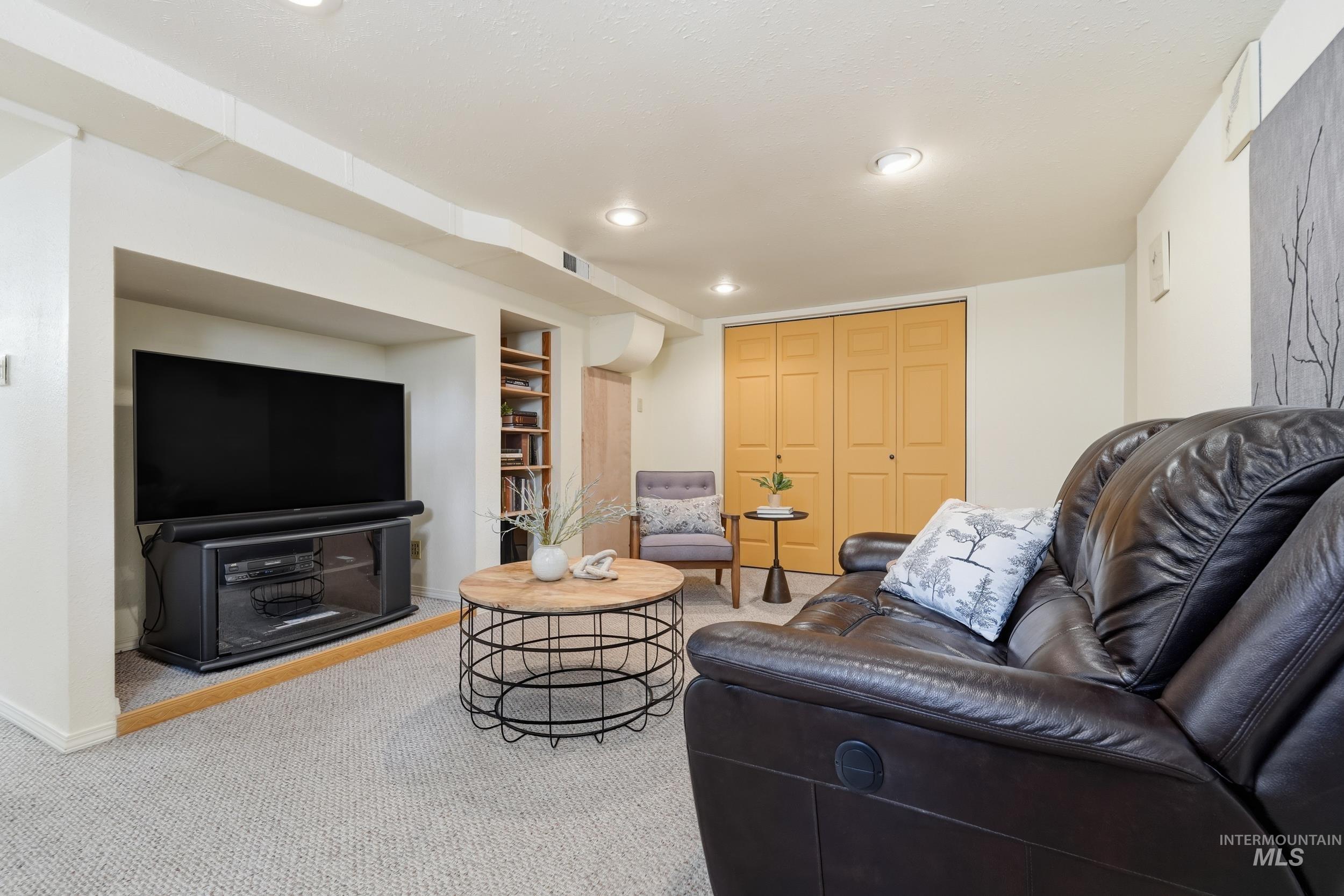 413 N Atlantic St. Property Photo 22
