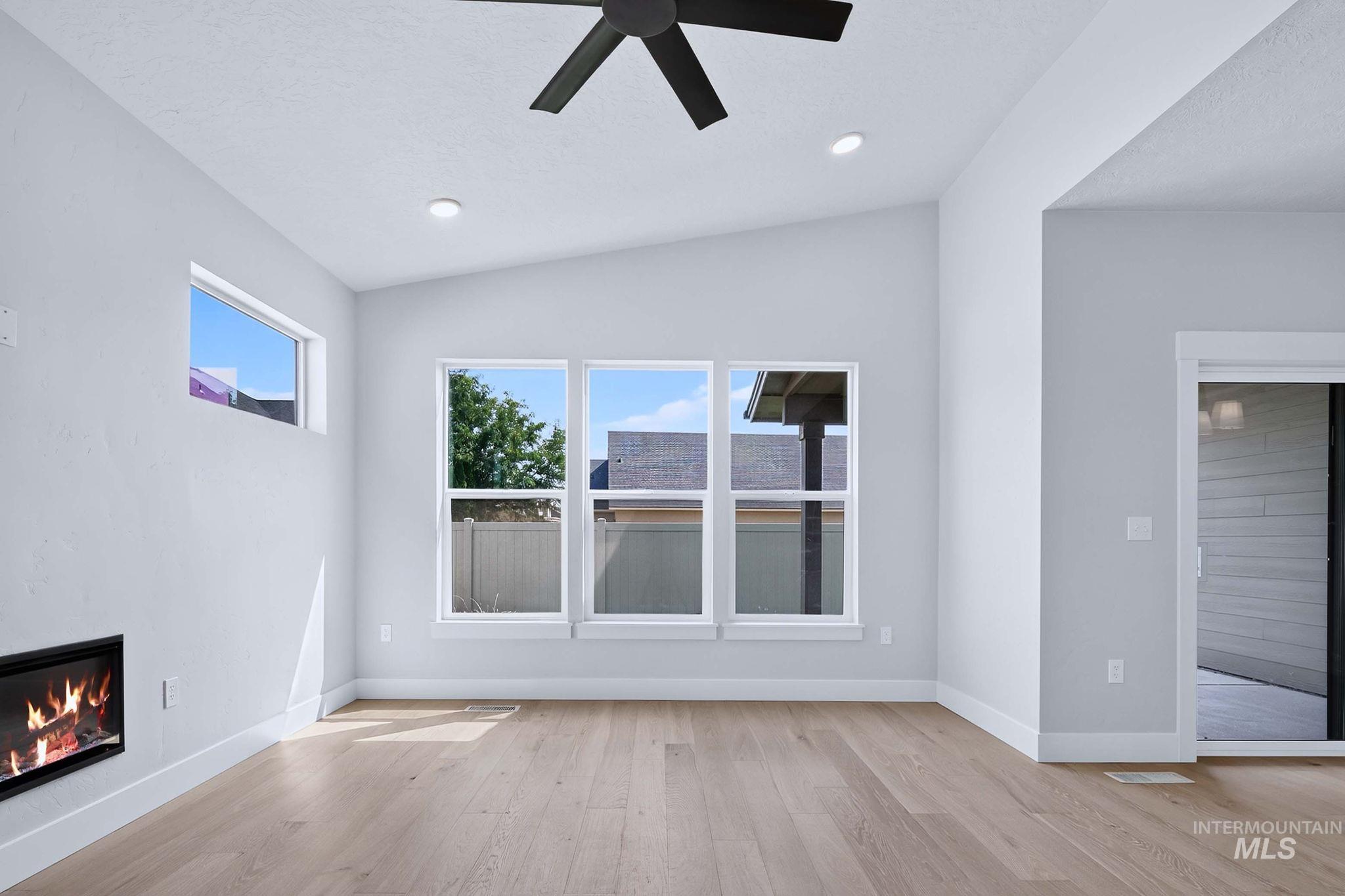 611 W Wrangler Property Photo 14