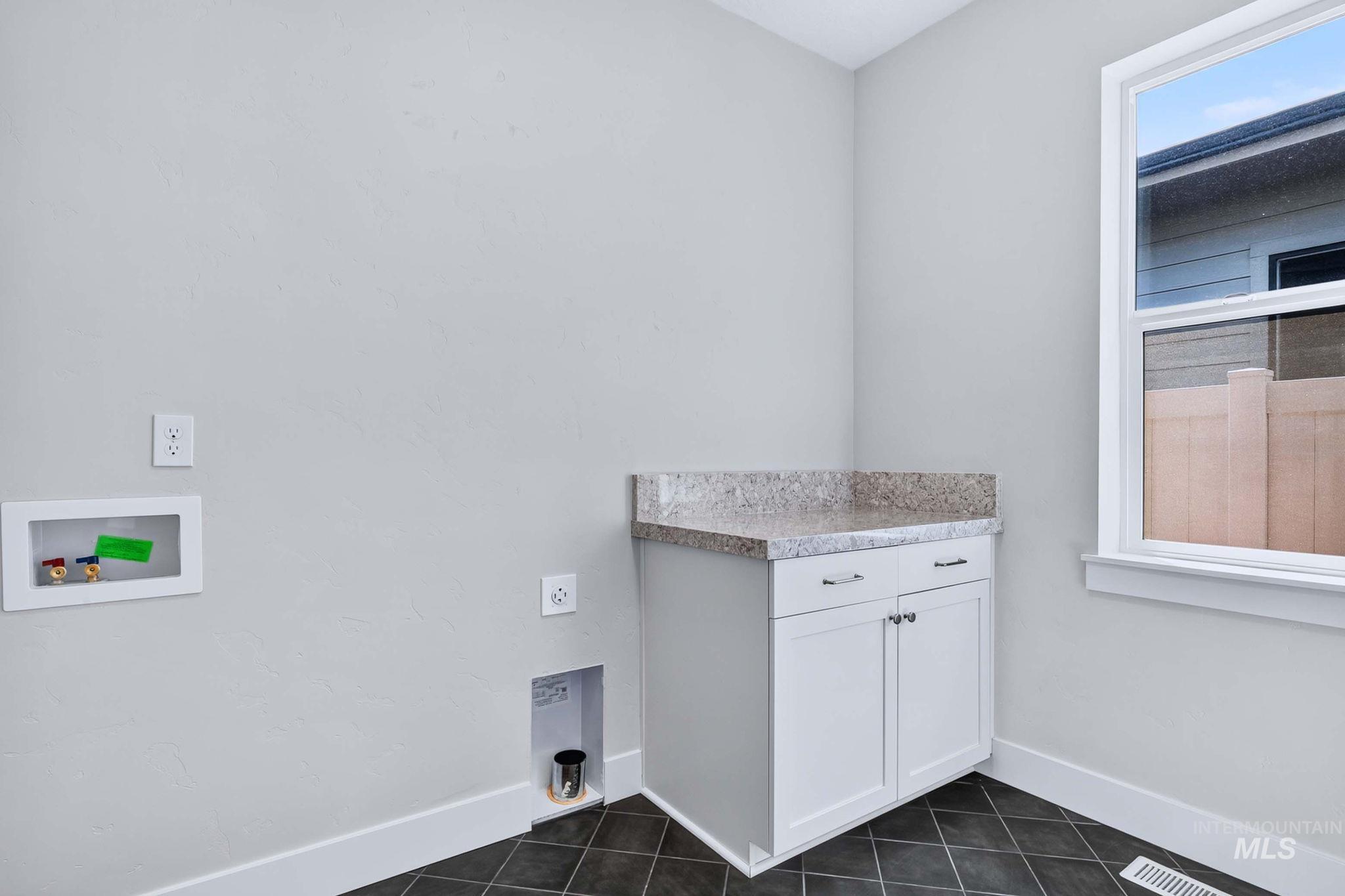 611 W Wrangler Property Photo 17