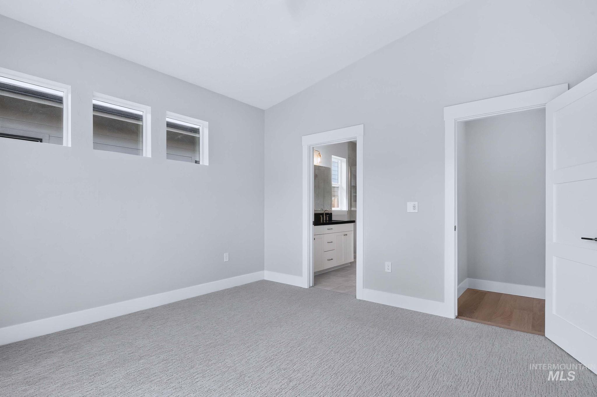 611 W Wrangler Property Photo 18
