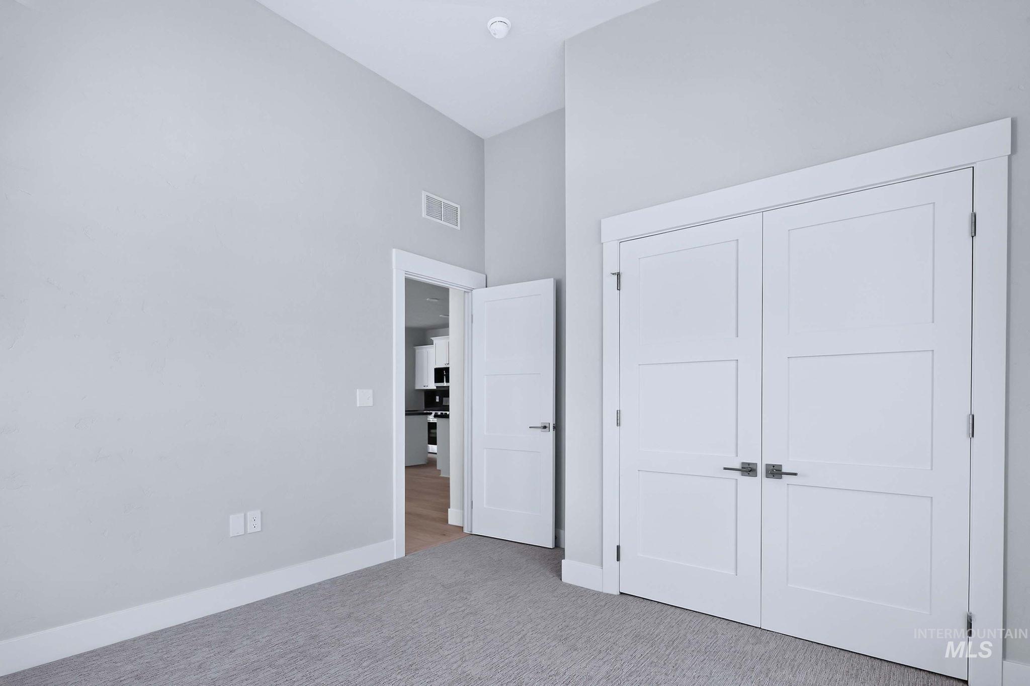 611 W Wrangler Property Photo 24