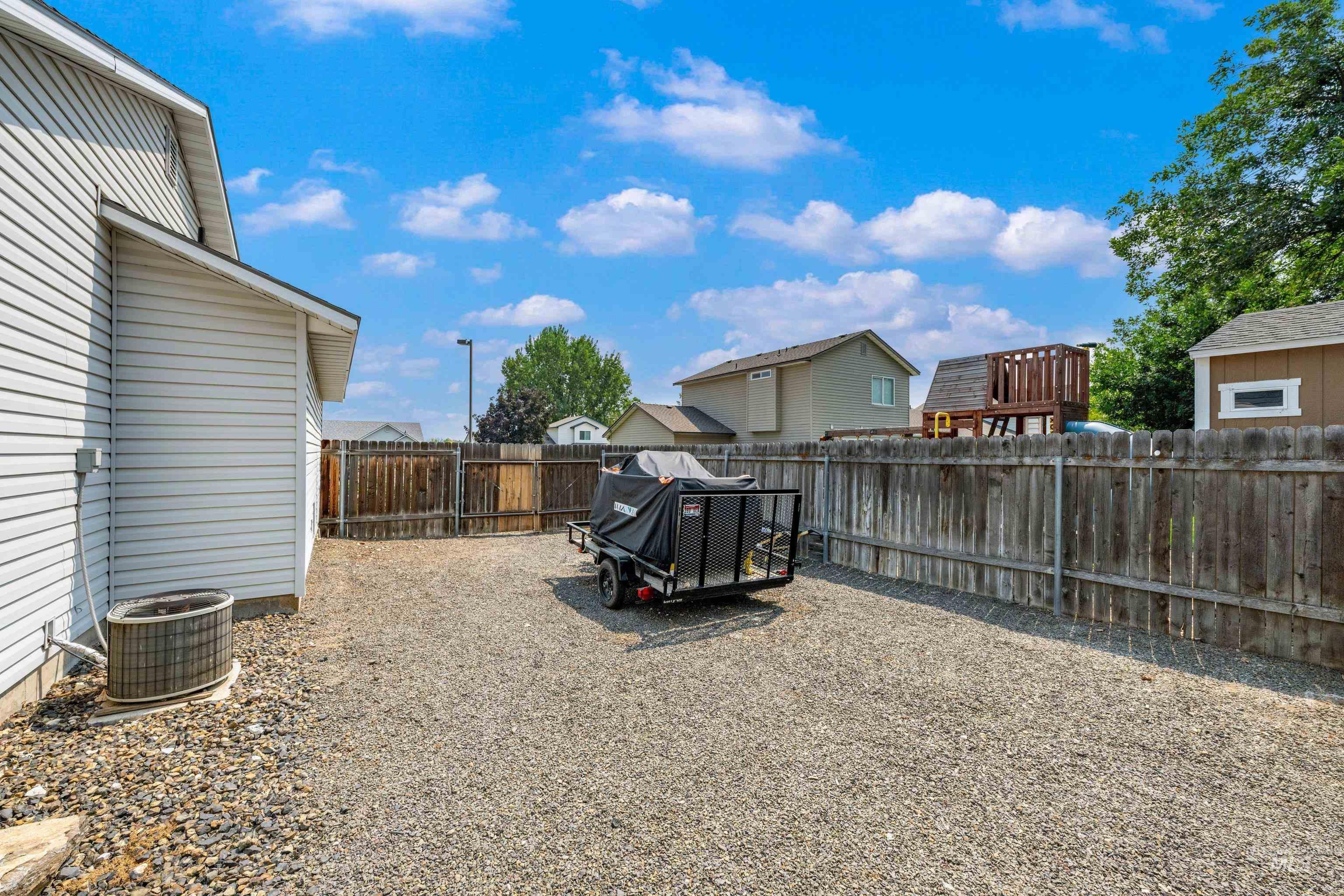 1427 N Antimony Pl Property Photo 32