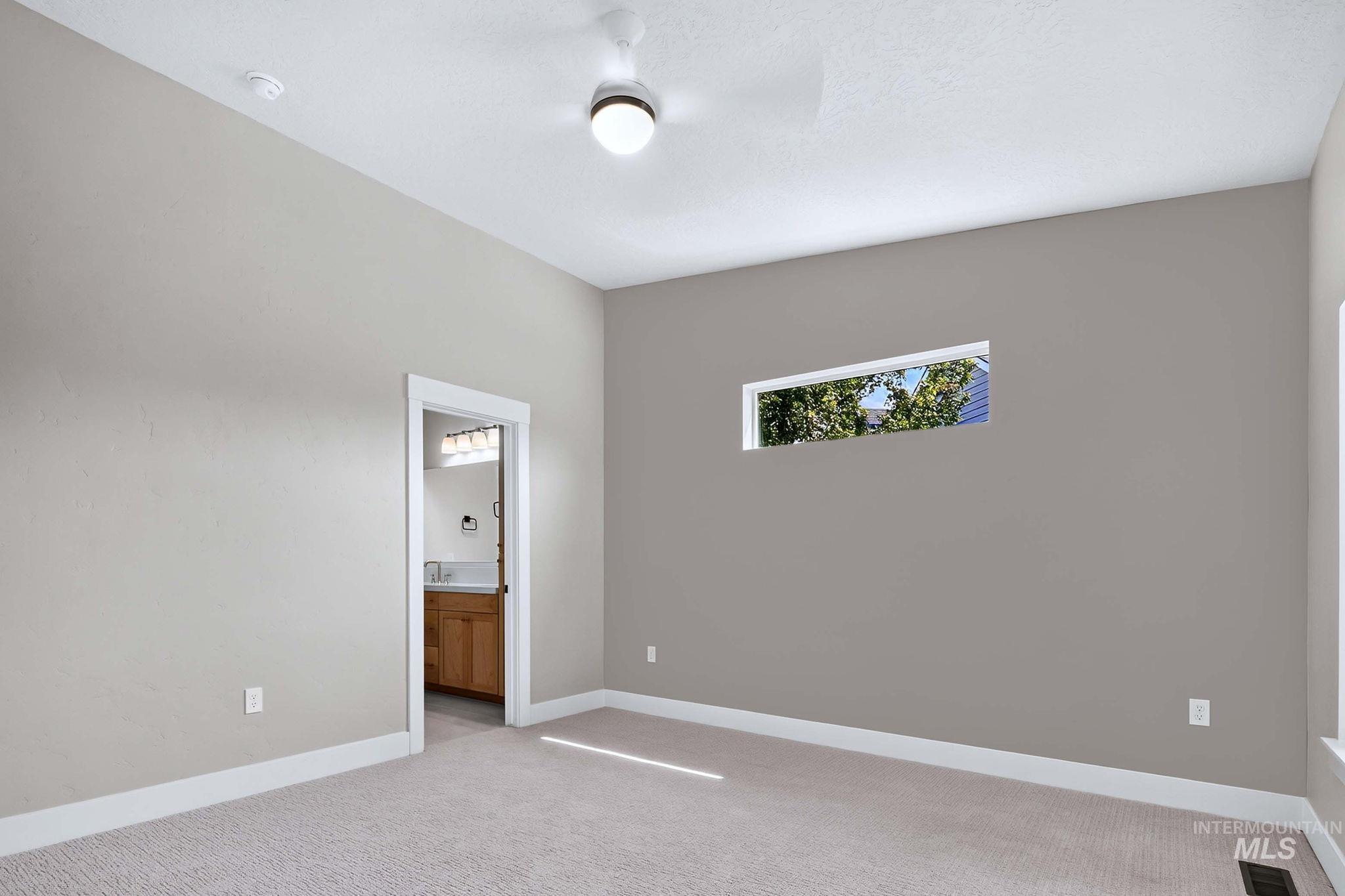 629 W Wrangler Property Photo 16