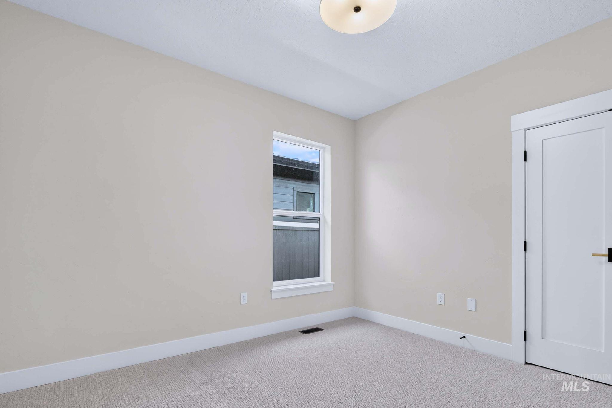 629 W Wrangler Property Photo 21