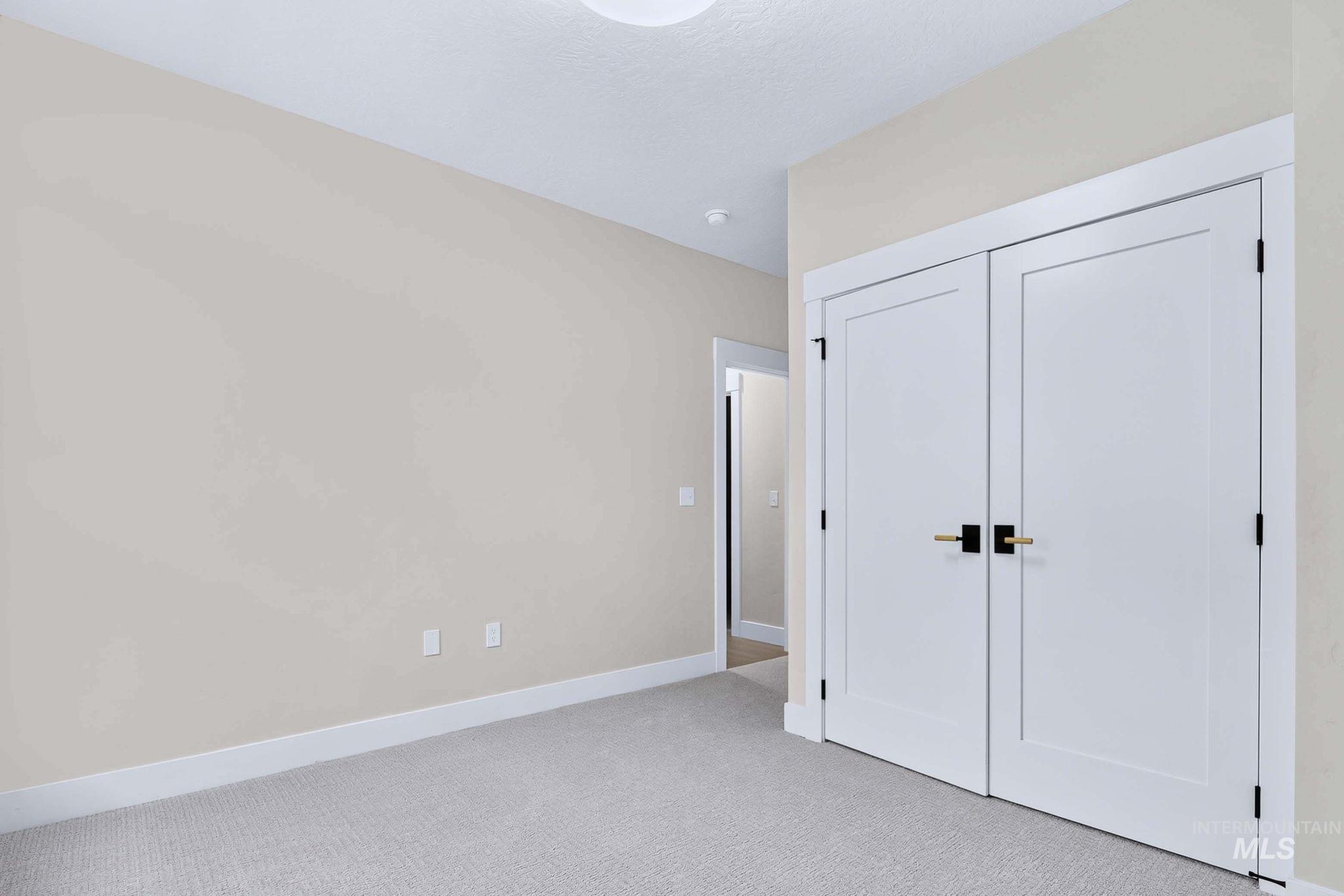 629 W Wrangler Property Photo 25