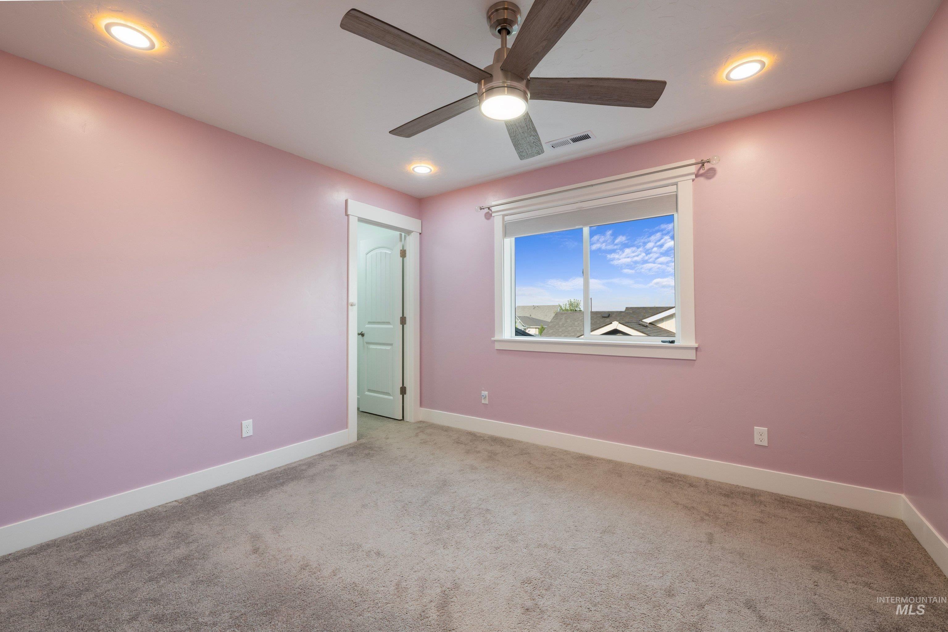 1306 E Sweet Pearl St Property Photo 25