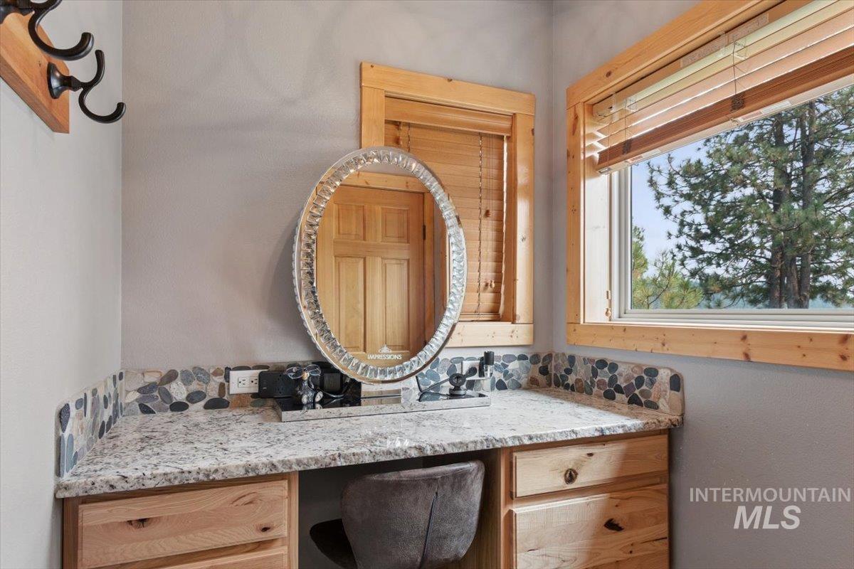 18 Creek Hollow Dr Property Photo 19
