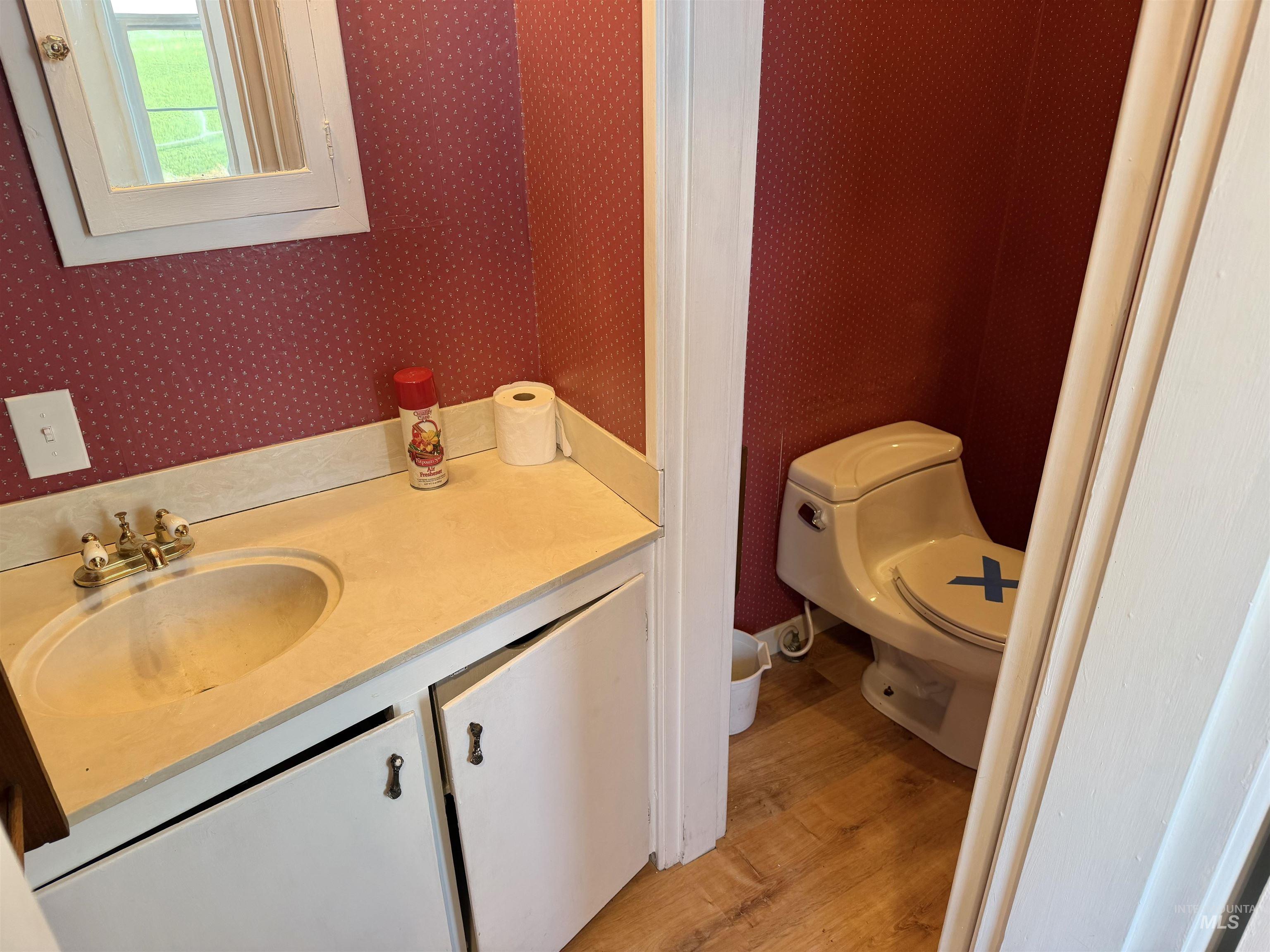 729 Morgan Ave Property Photo 28