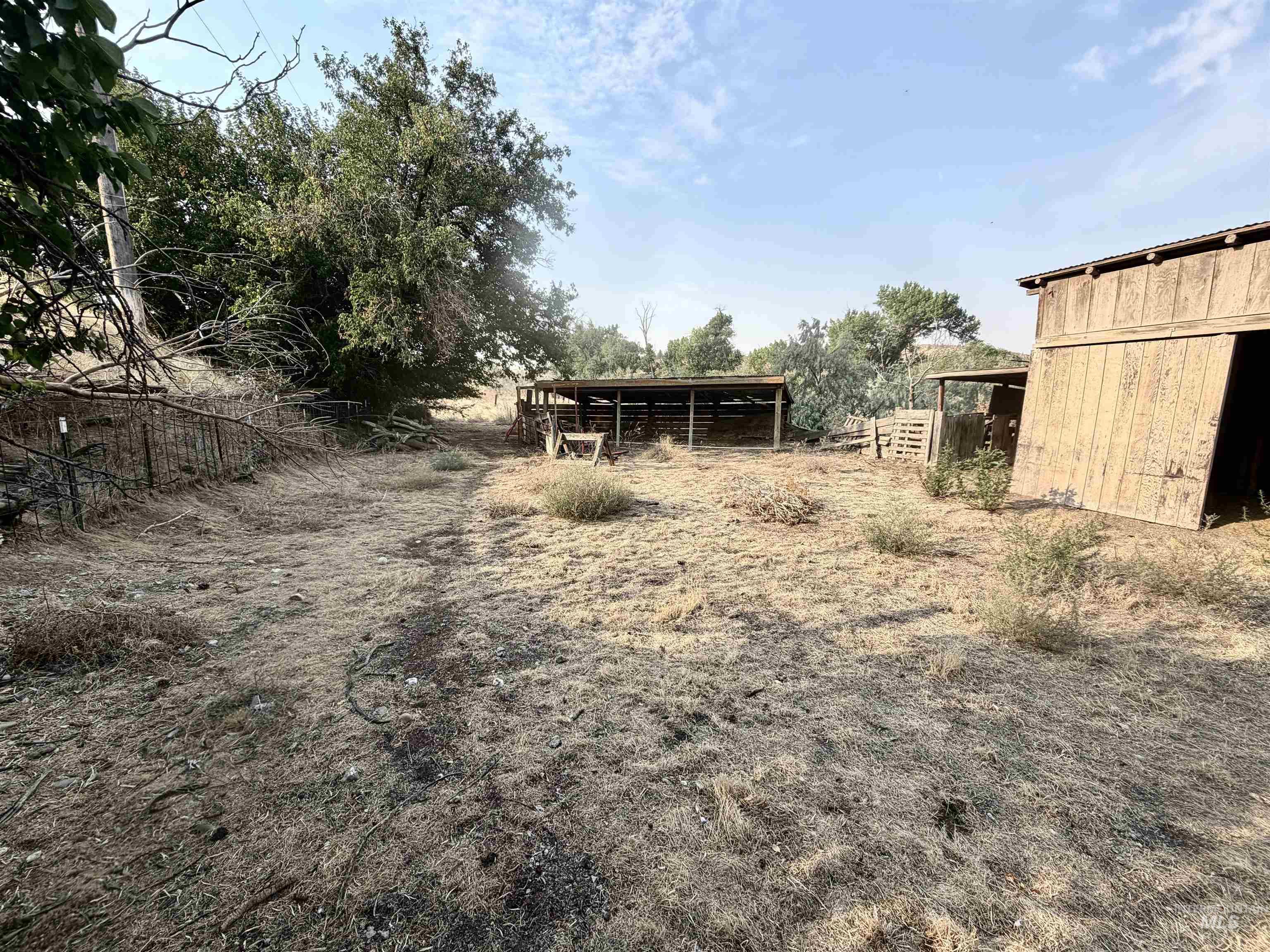 729 Morgan Ave Property Photo 38