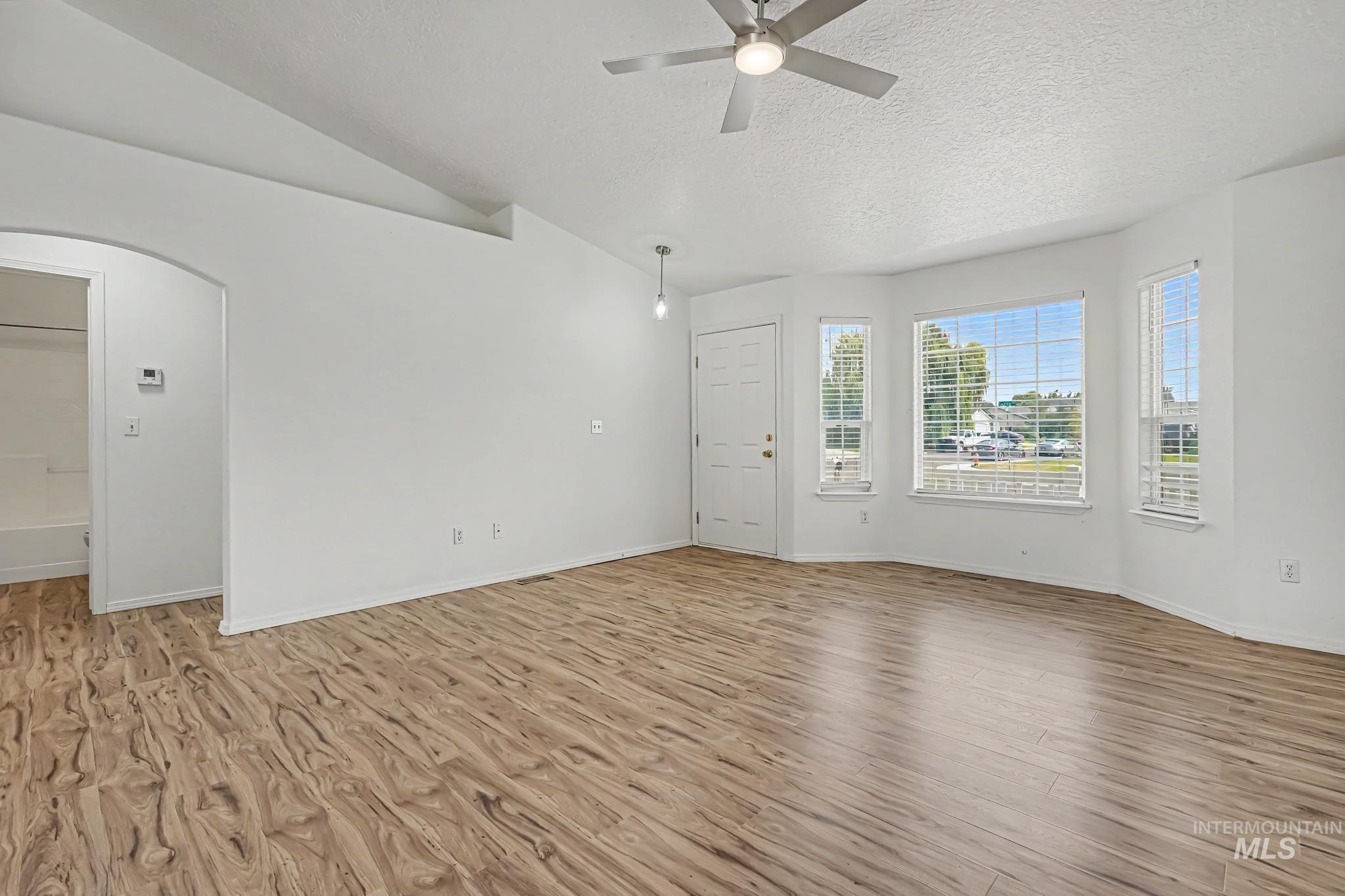 4702 Layton Property Photo 3
