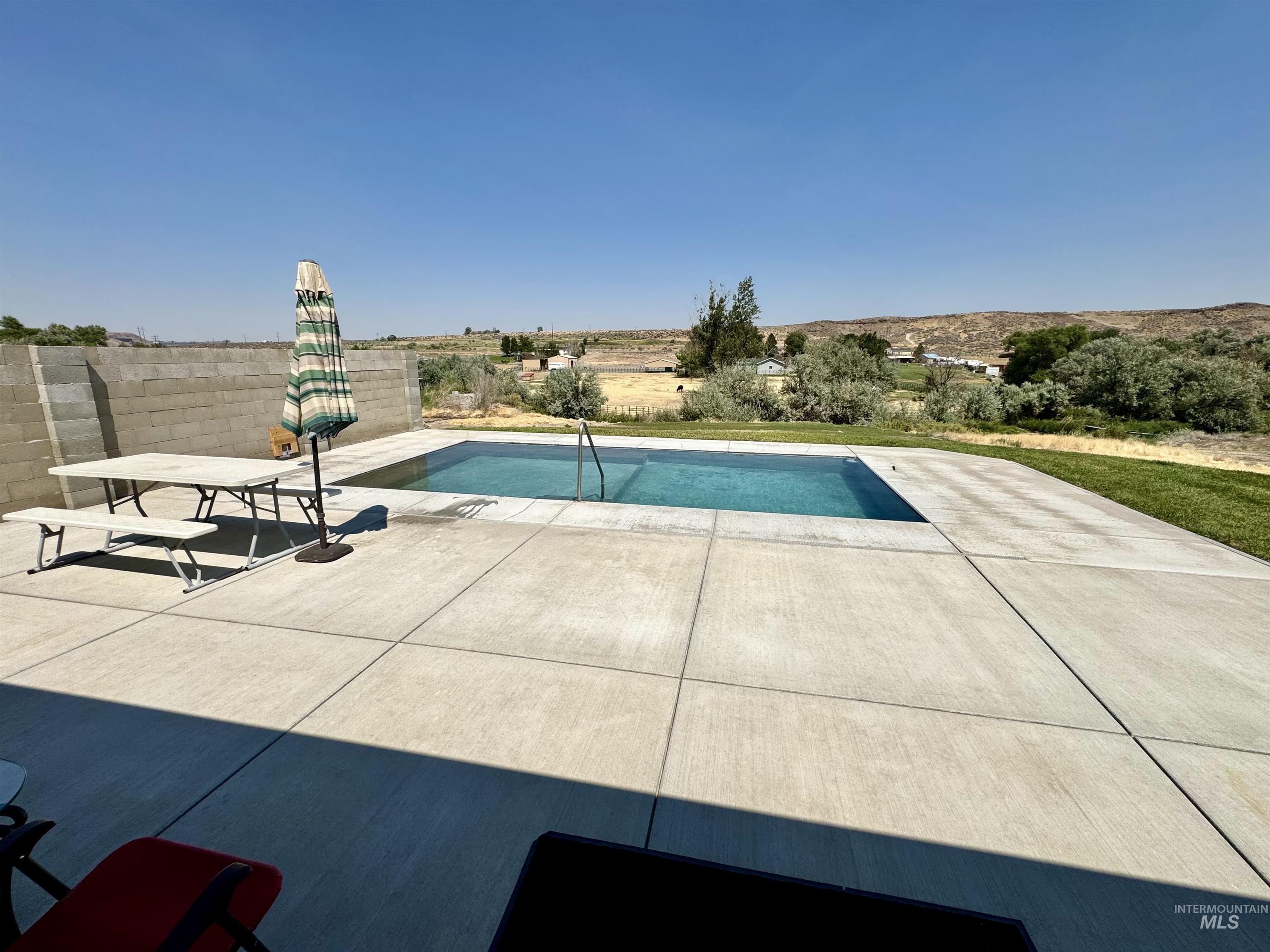 19026 Highway 30 Property Photo 19