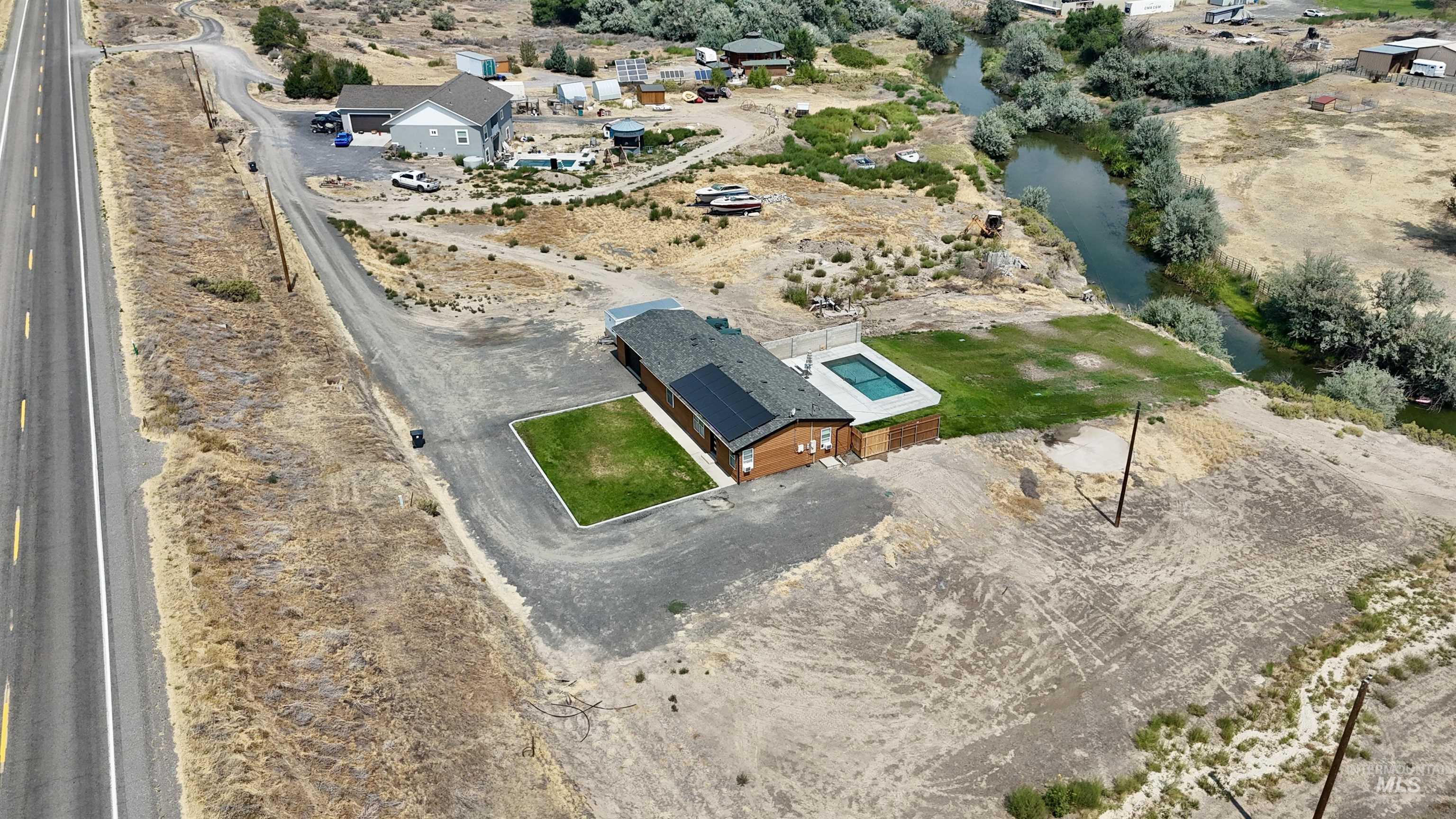 19026 Highway 30 Property Photo 26