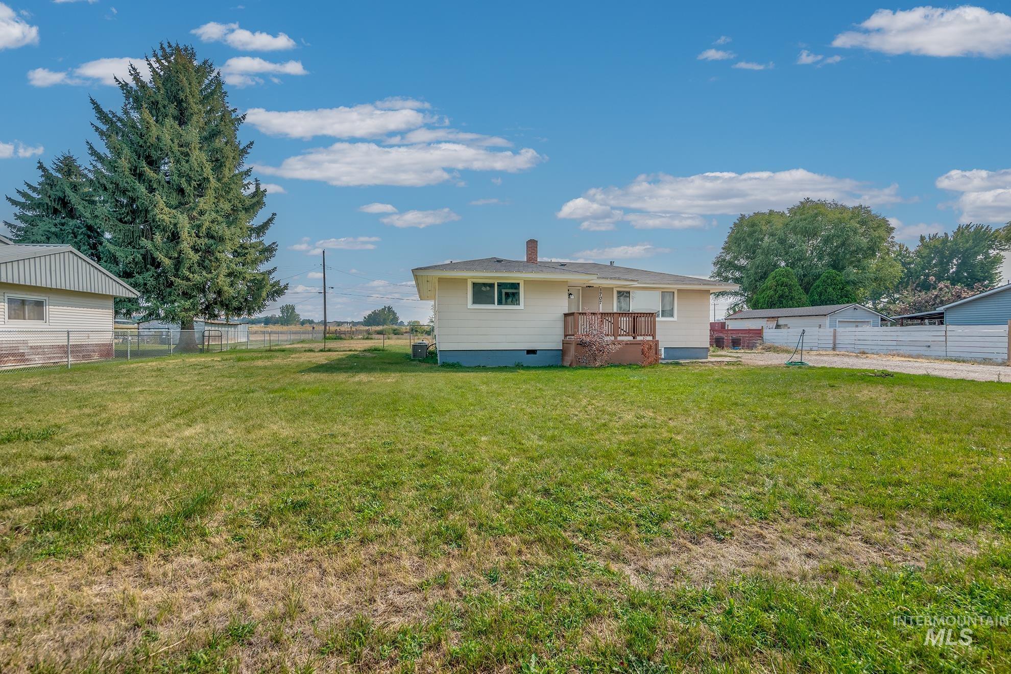 1707 Baker Ln Property Photo 1