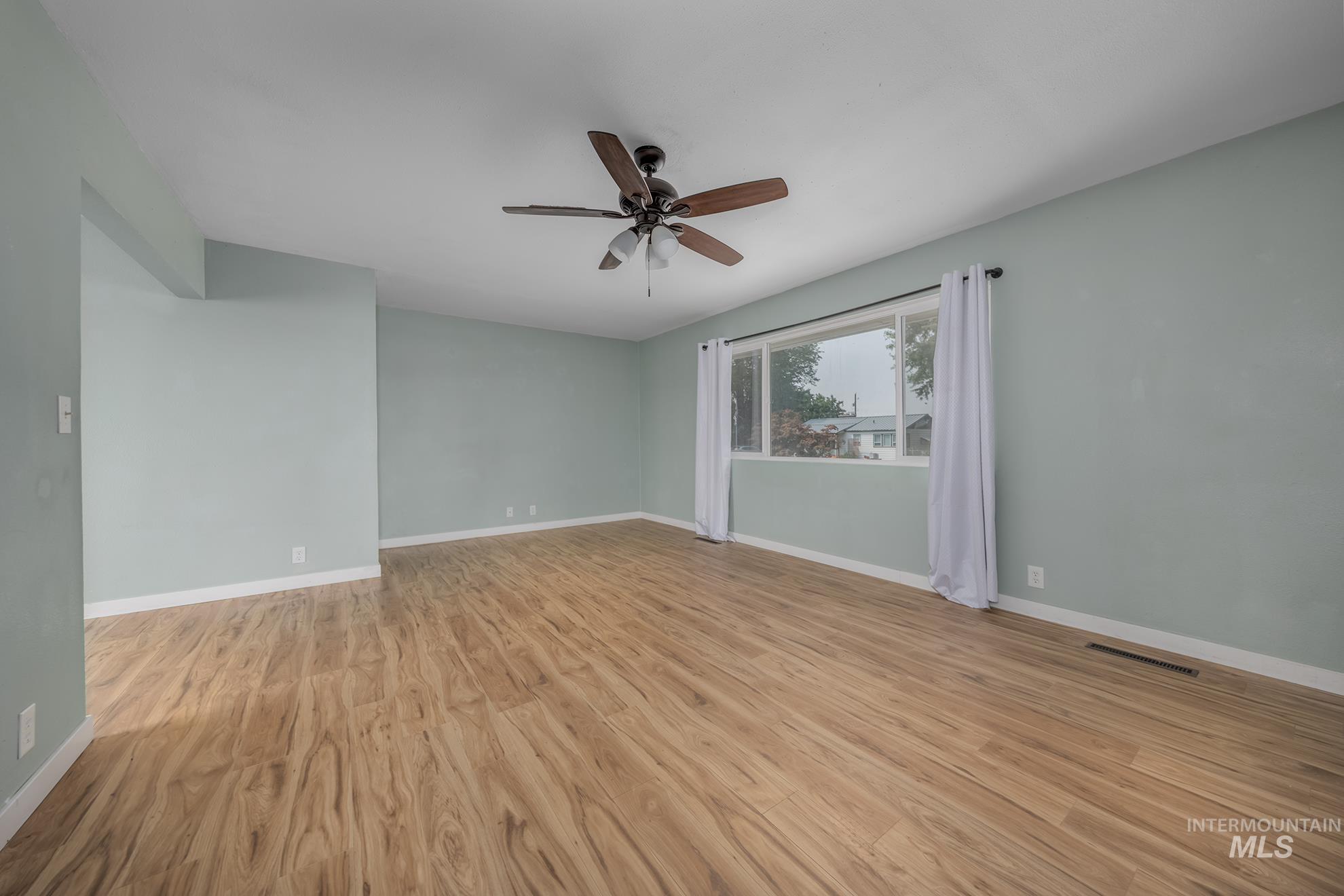 1707 Baker Ln Property Photo 11