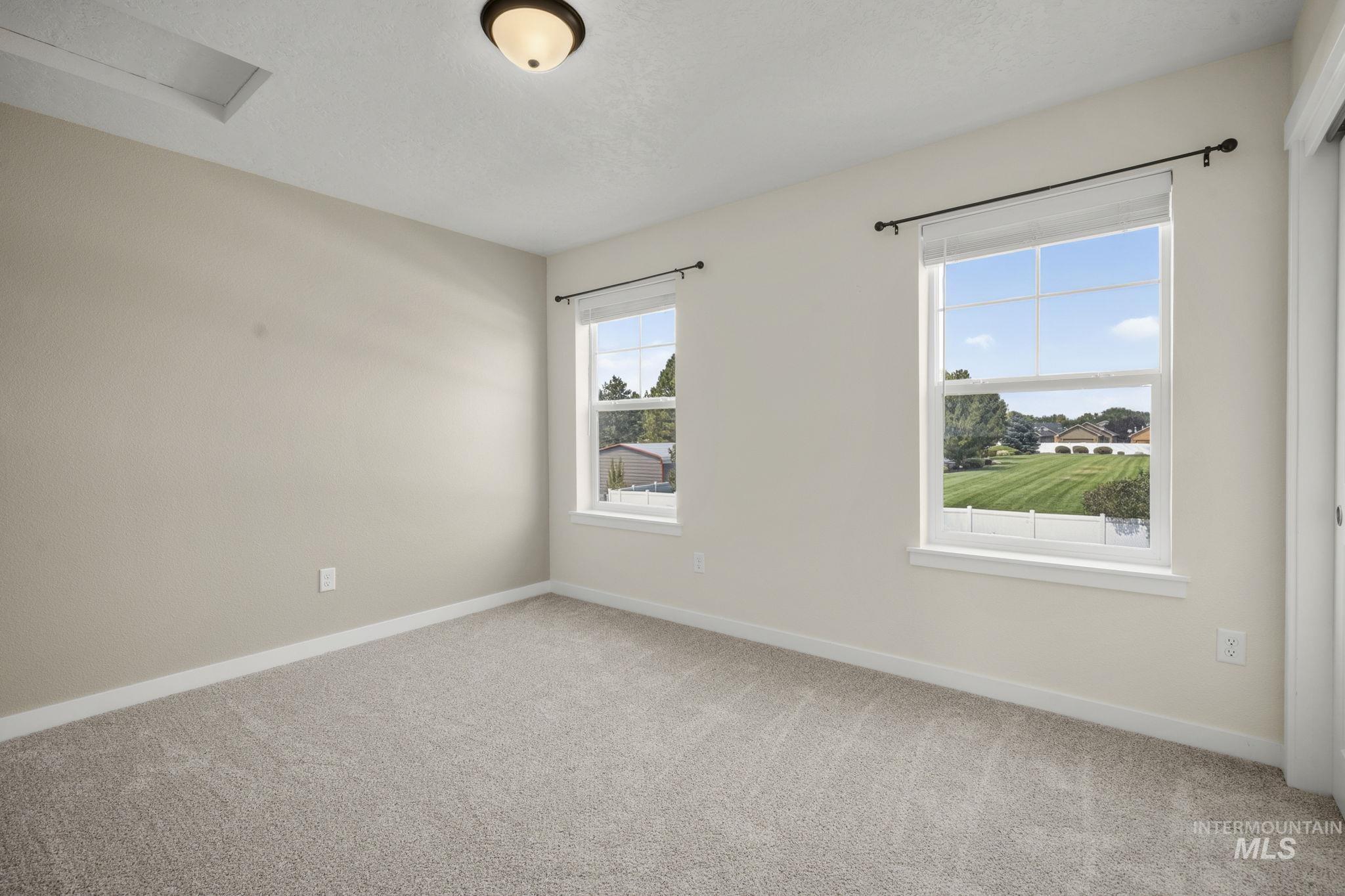 5855 S Carlburg Ln Property Photo 12