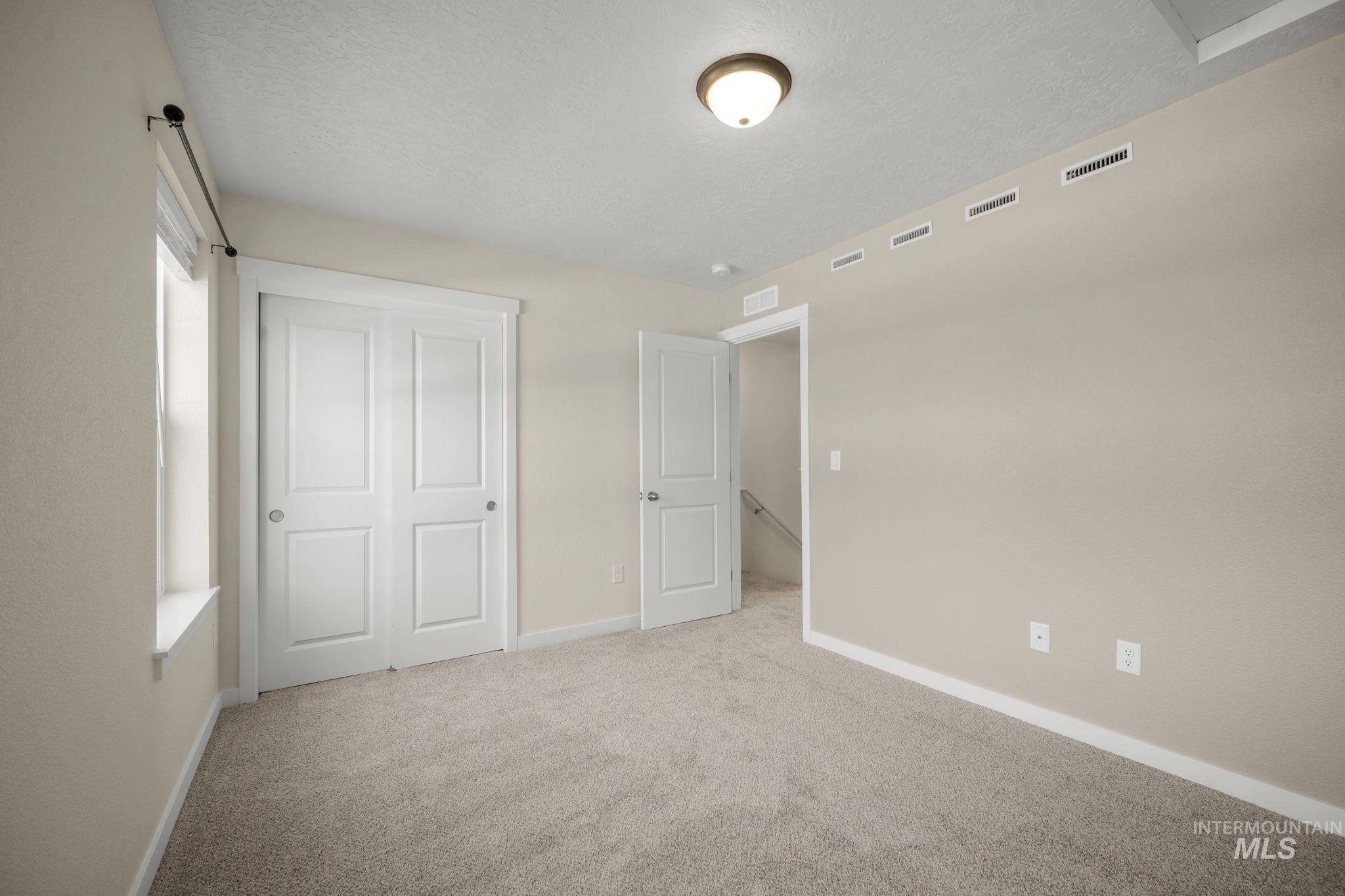 5855 S Carlburg Ln Property Photo 18