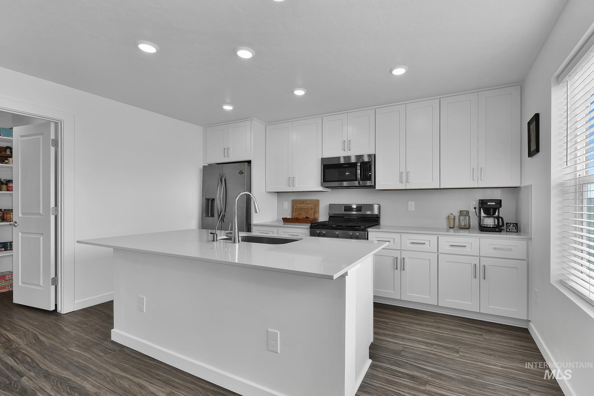18227 N Rain Dance Way Property Photo 8