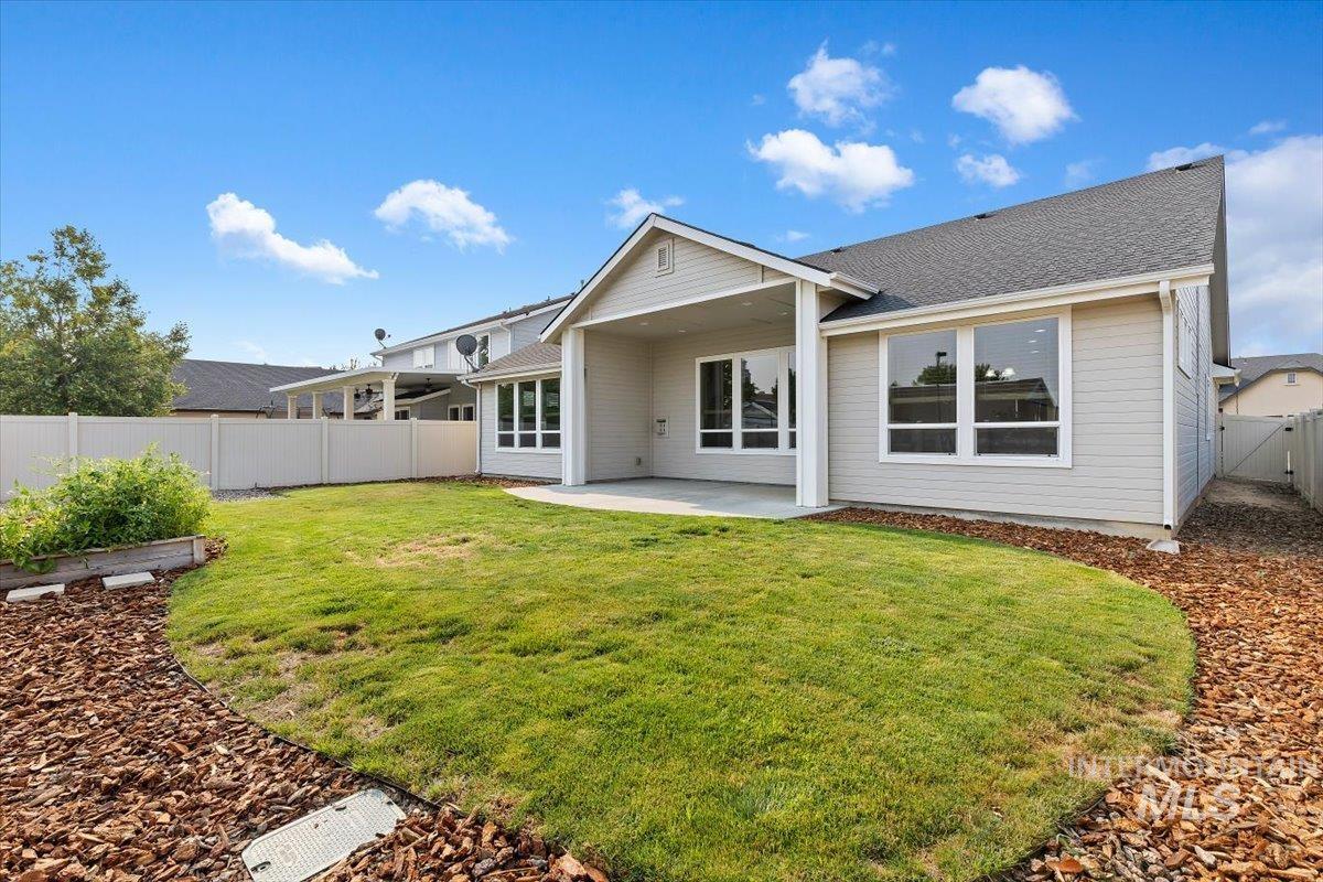 1496 E Strauss Property Photo 38
