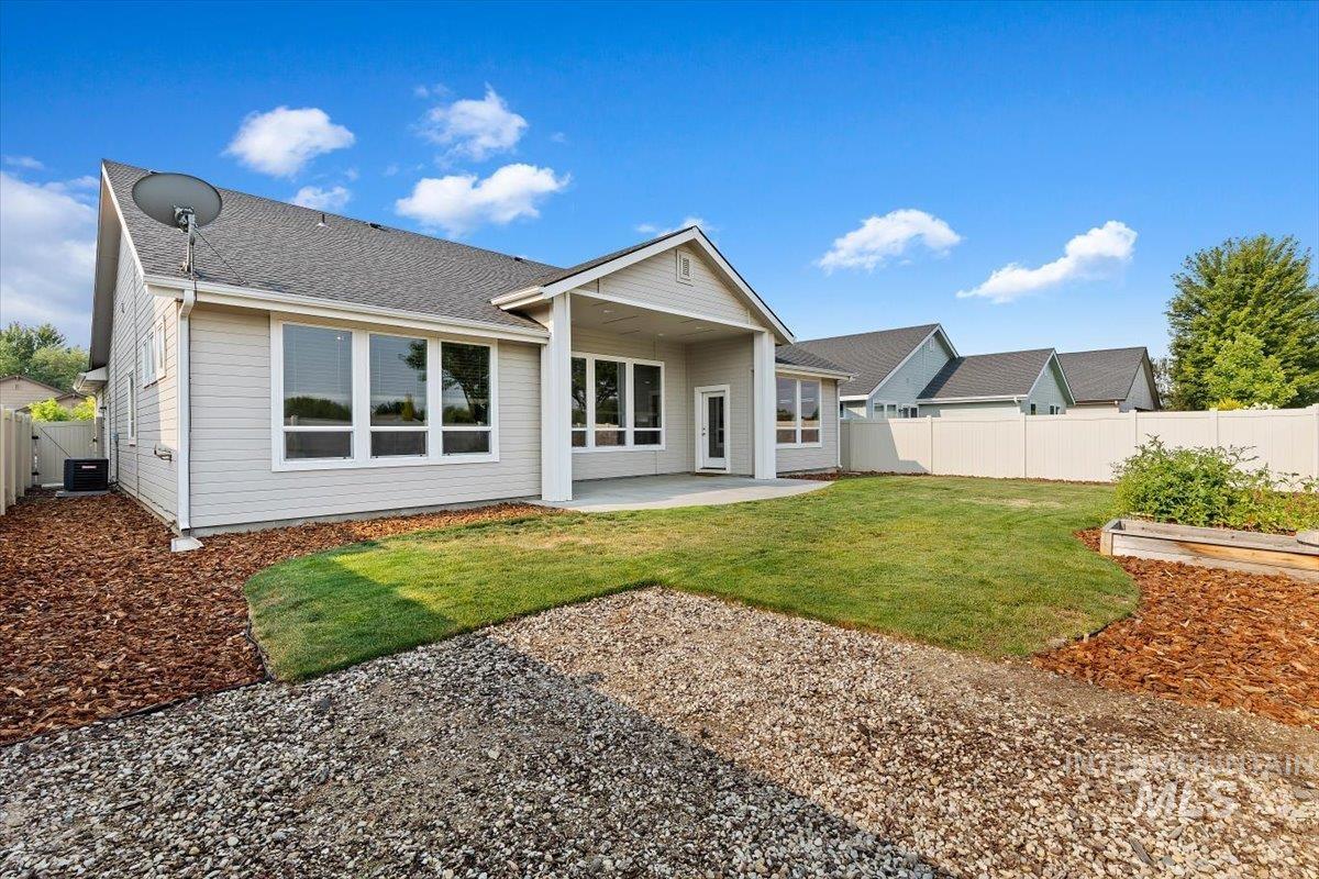 1496 E Strauss Property Photo 39
