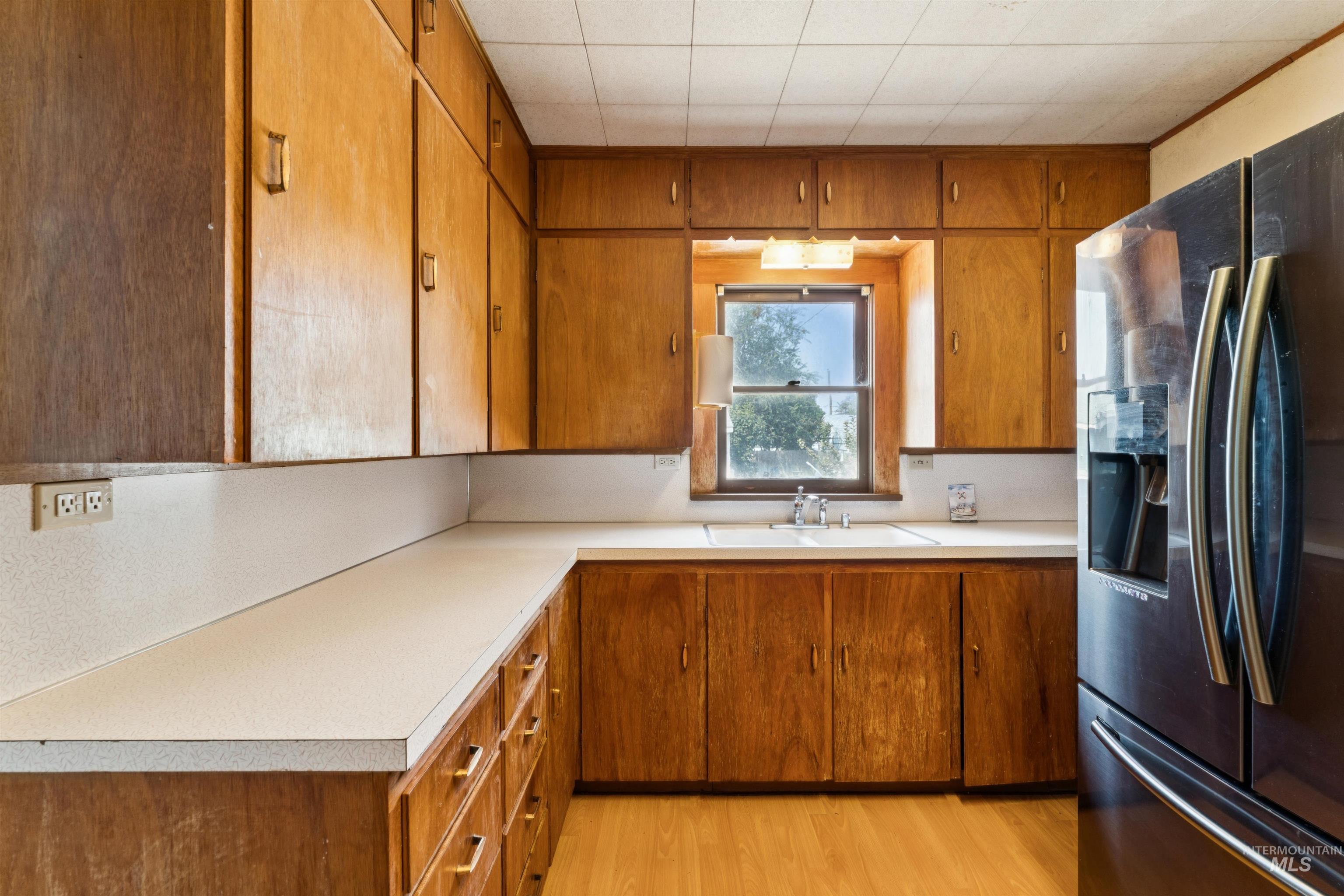 220 Lone Star Road Property Photo 6
