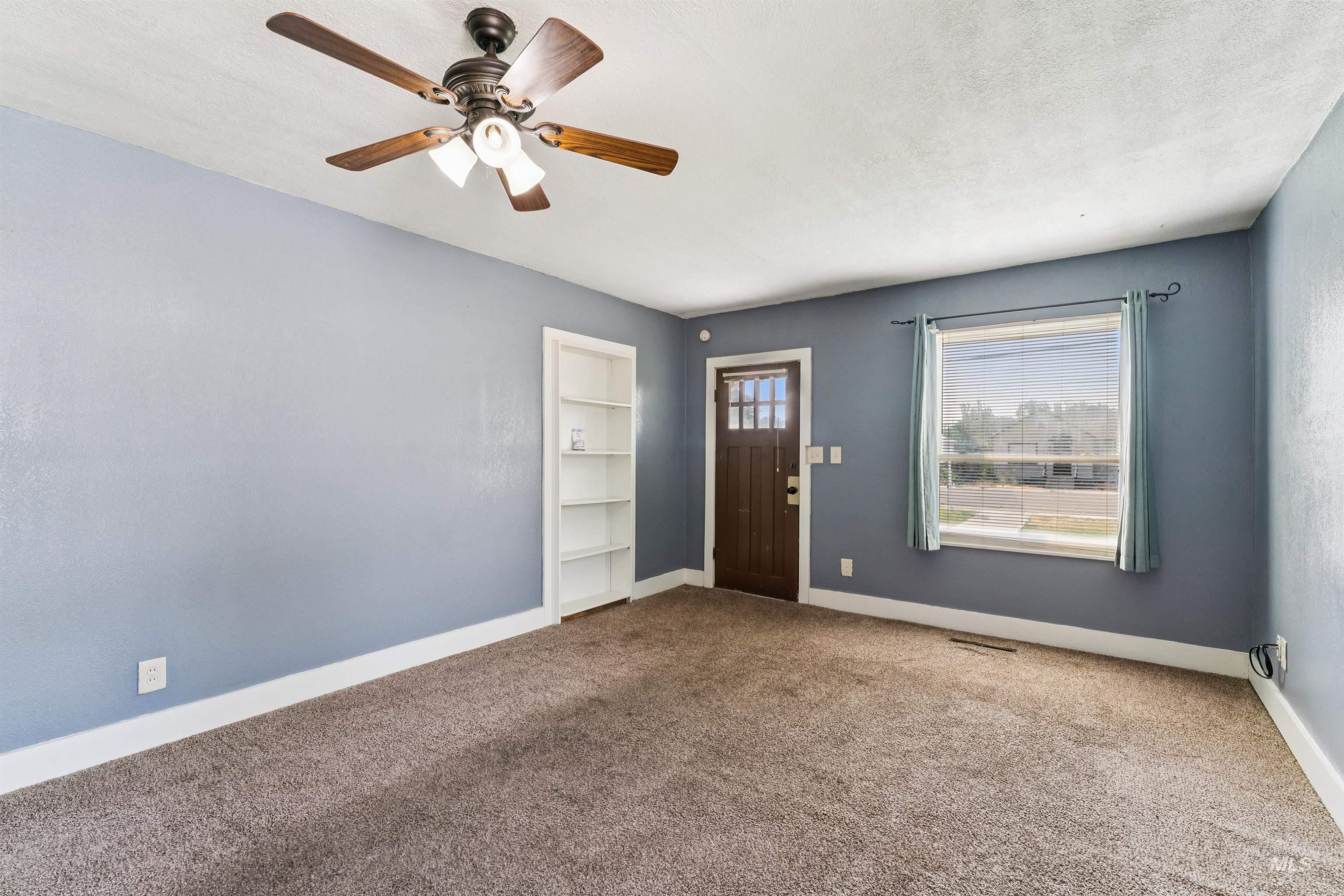 220 Lone Star Road Property Photo 11