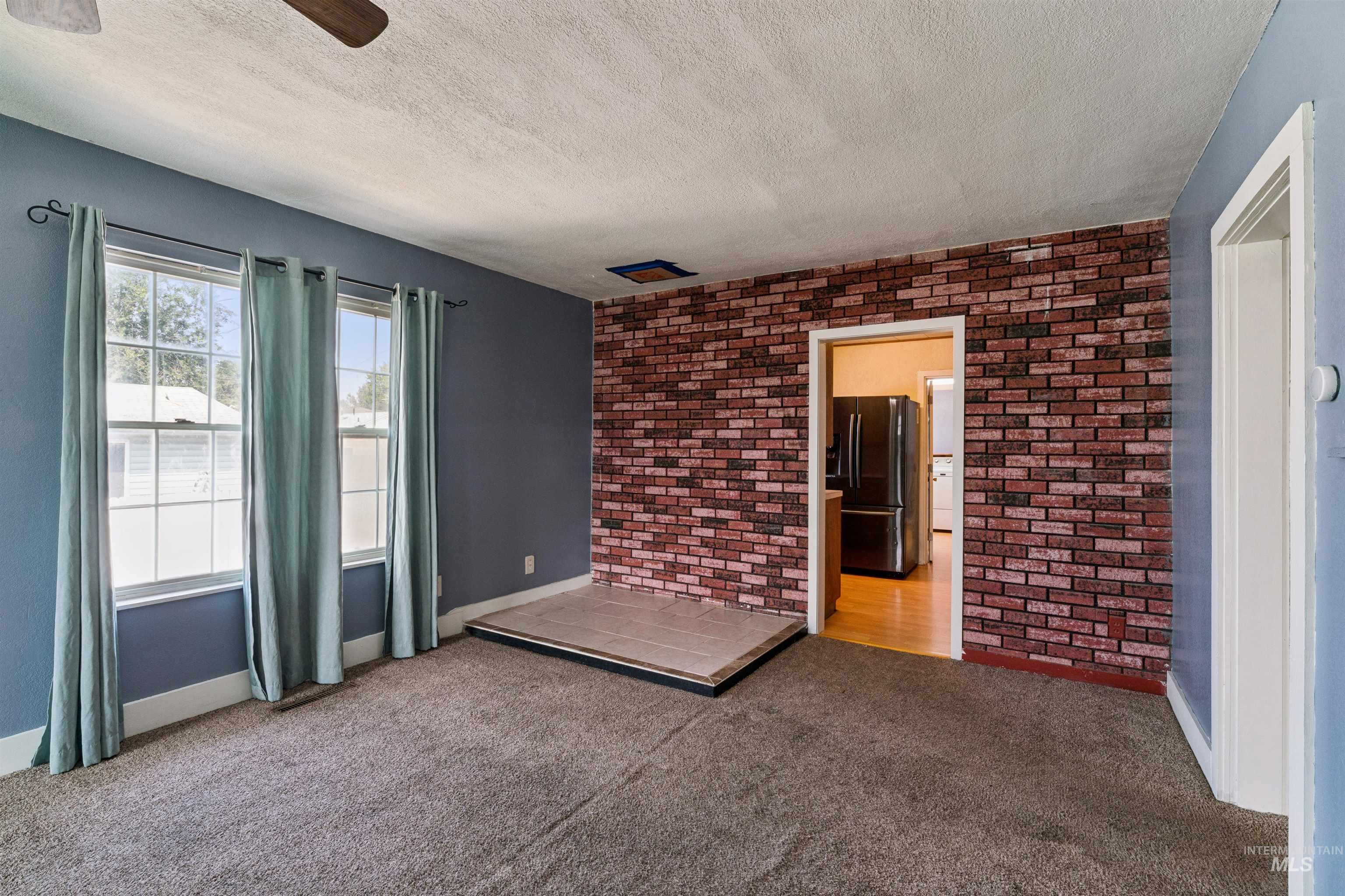 220 Lone Star Road Property Photo 14