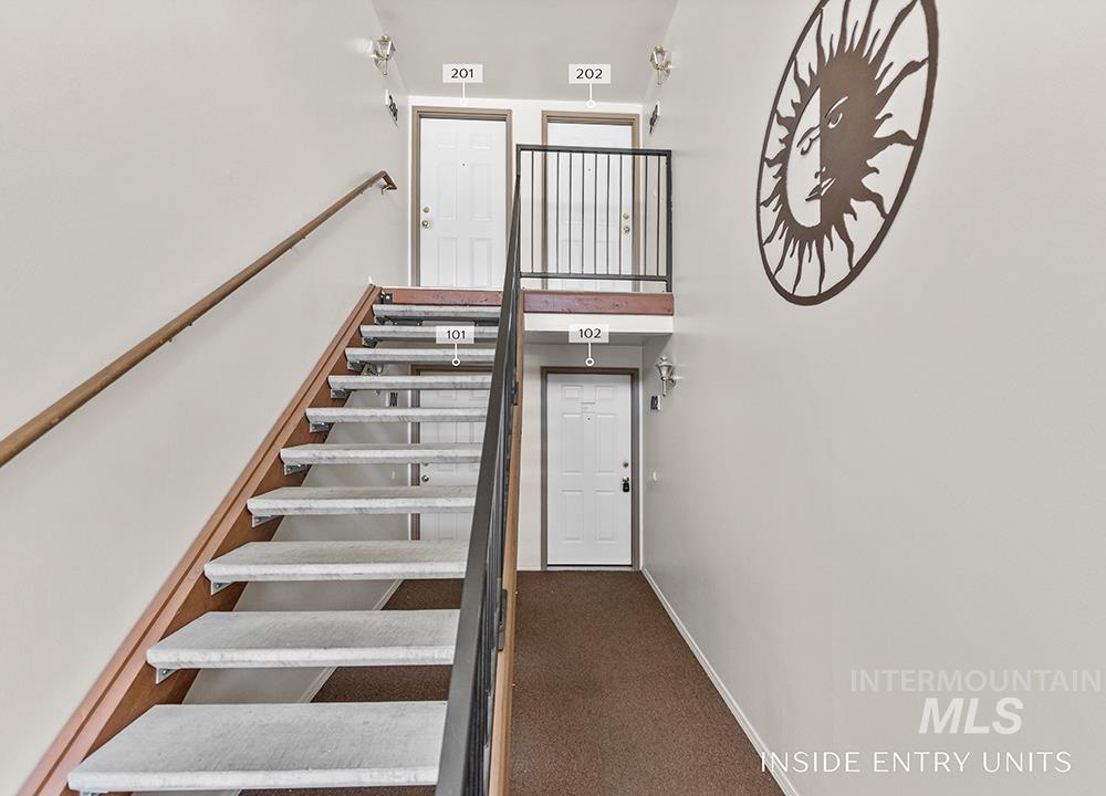 2555 W Malad St Property Photo 3