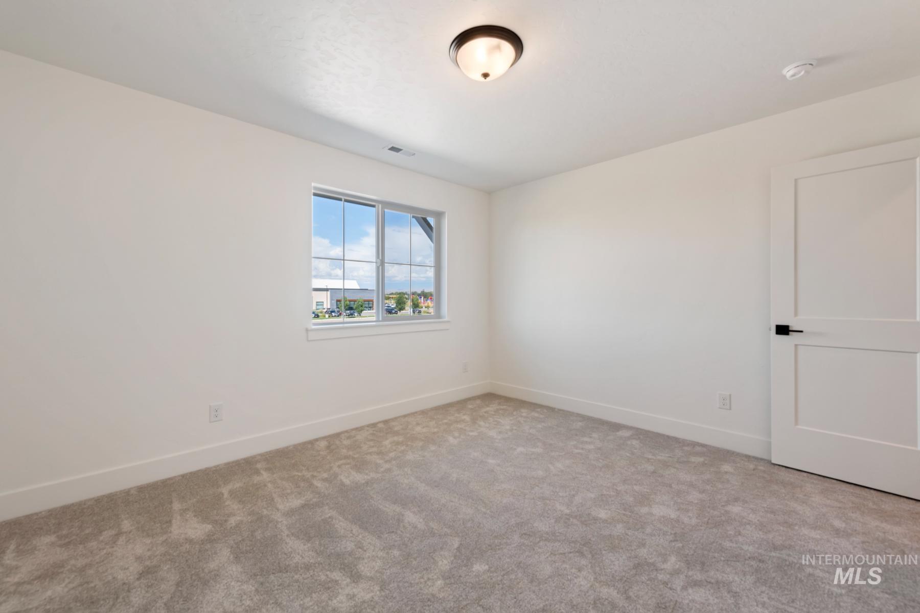 1279 W Malbar St Property Photo 18