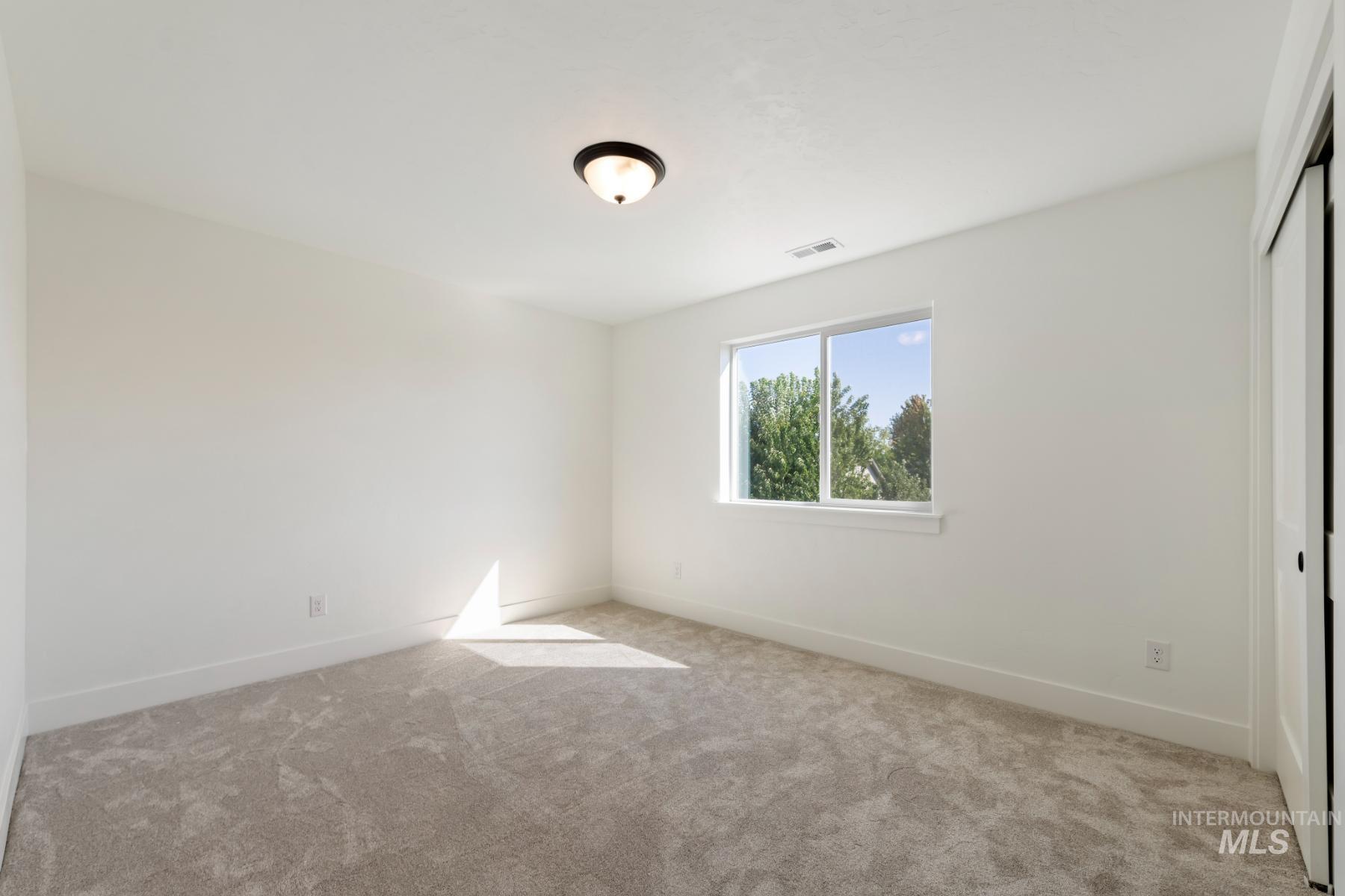 1279 W Malbar St Property Photo 19