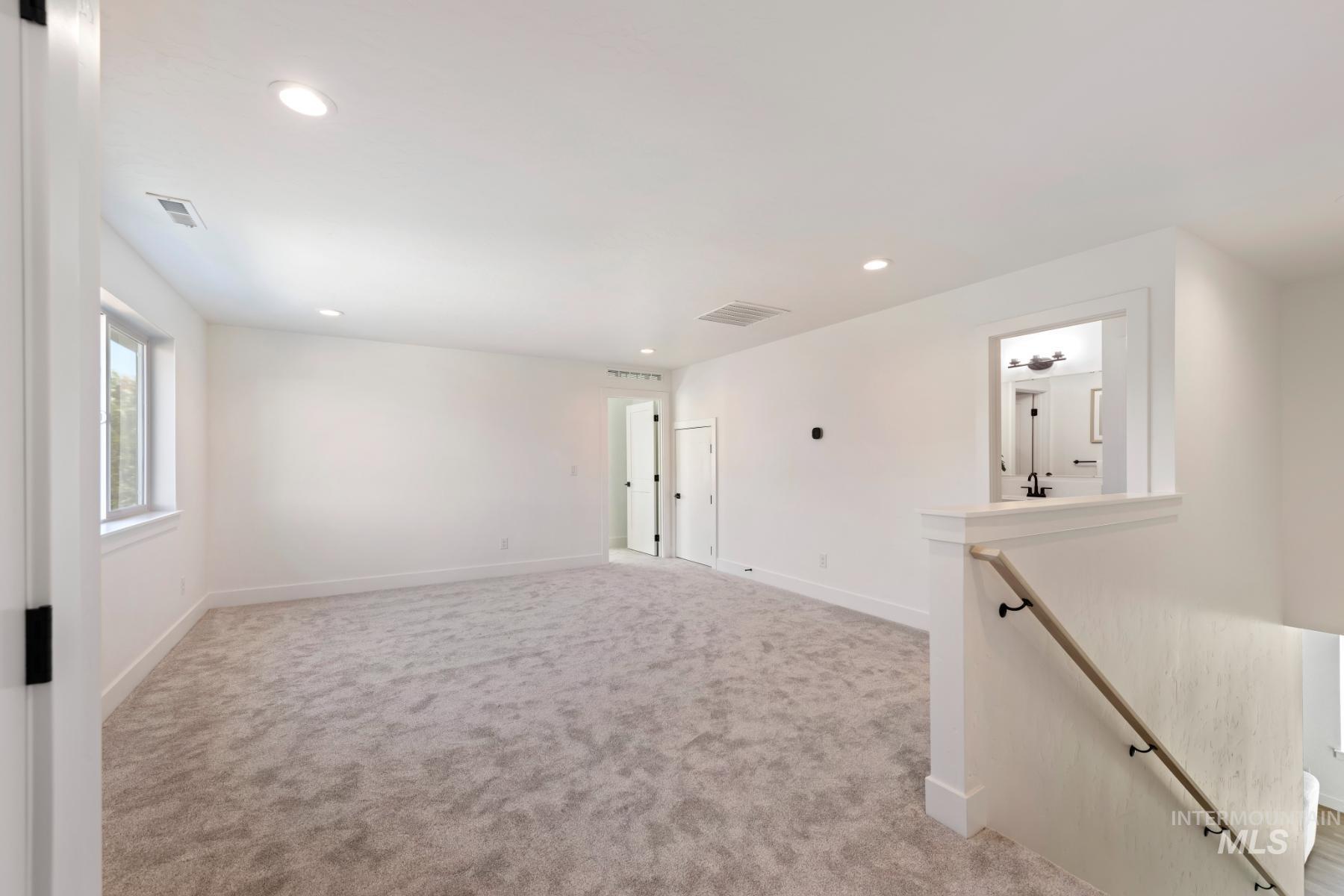 863 W Malbar St Property Photo 29