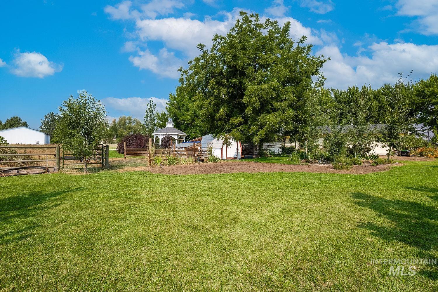 1769 W Central Rd Property Photo 39