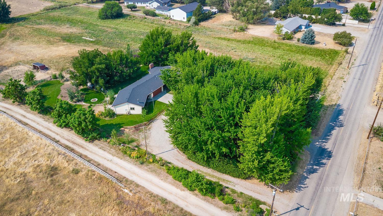1769 W Central Rd Property Photo 41