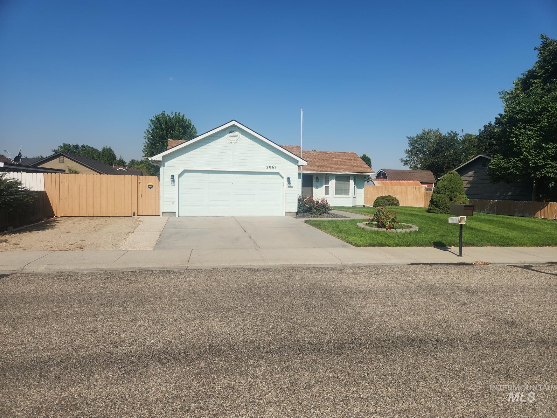 2061 N Todd Way Property Photo 1