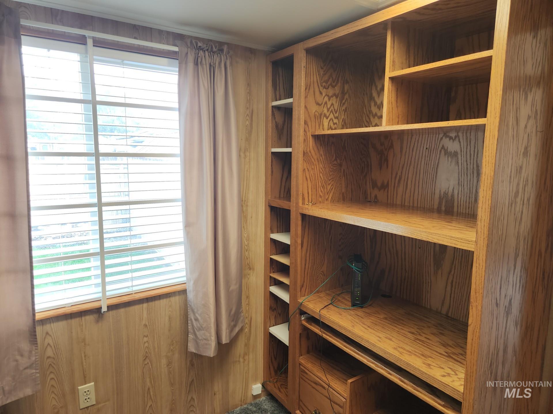 2061 N Todd Way Property Photo 6