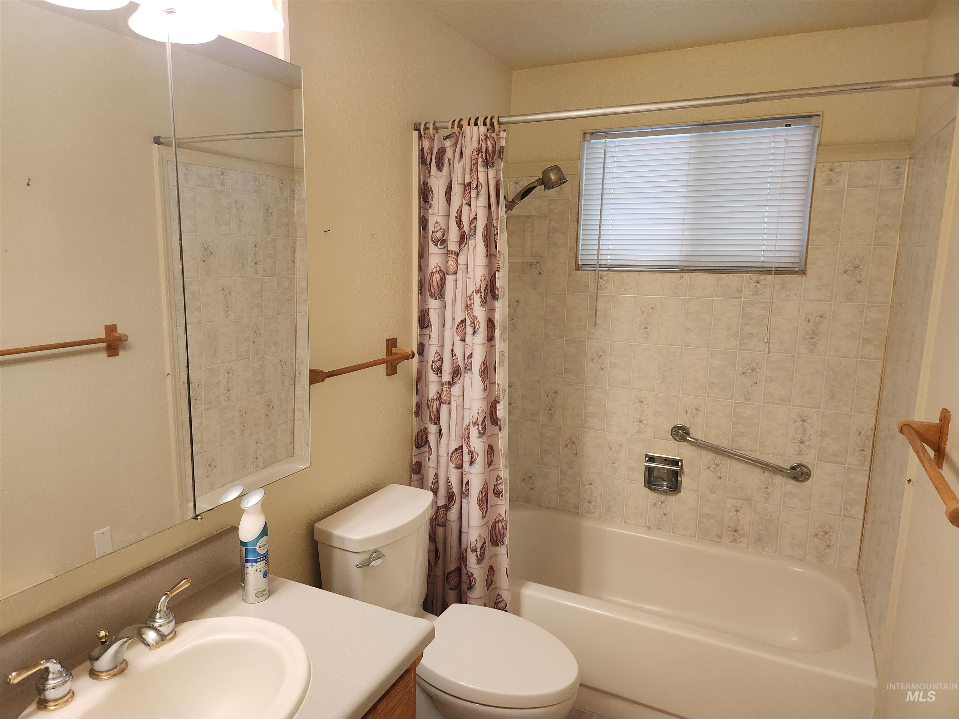 2061 N Todd Way Property Photo 9