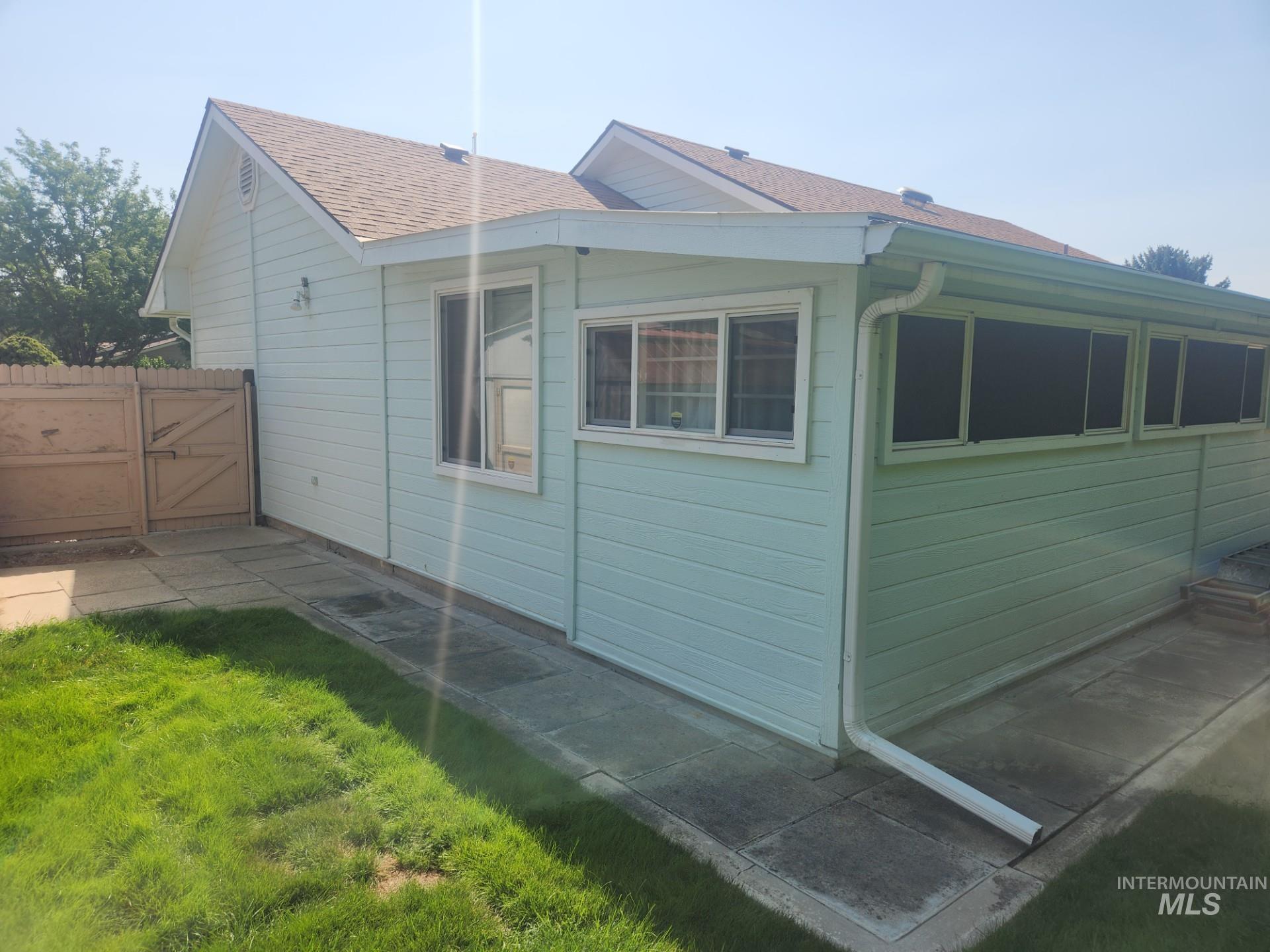 2061 N Todd Way Property Photo 12