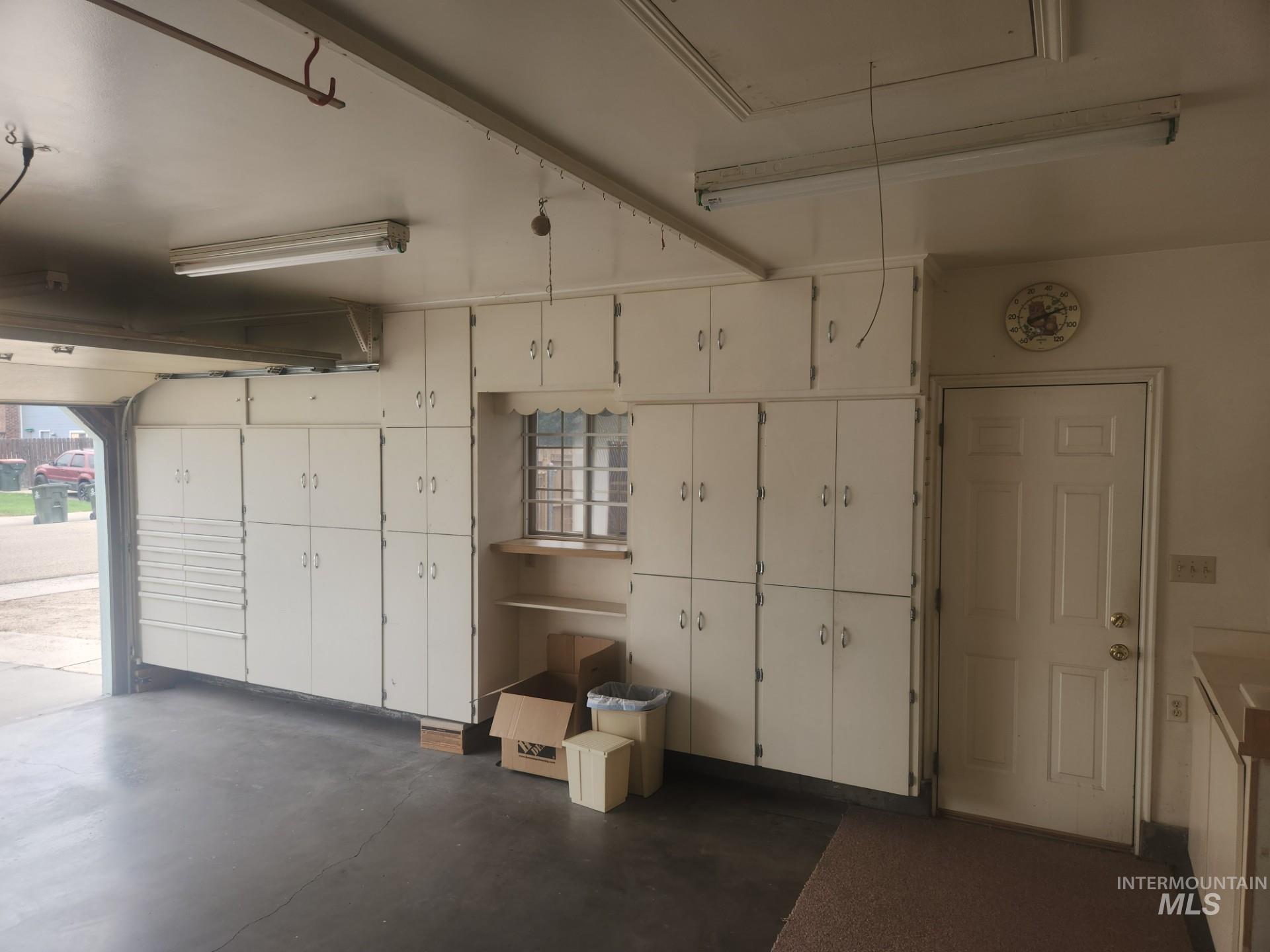 2061 N Todd Way Property Photo 14