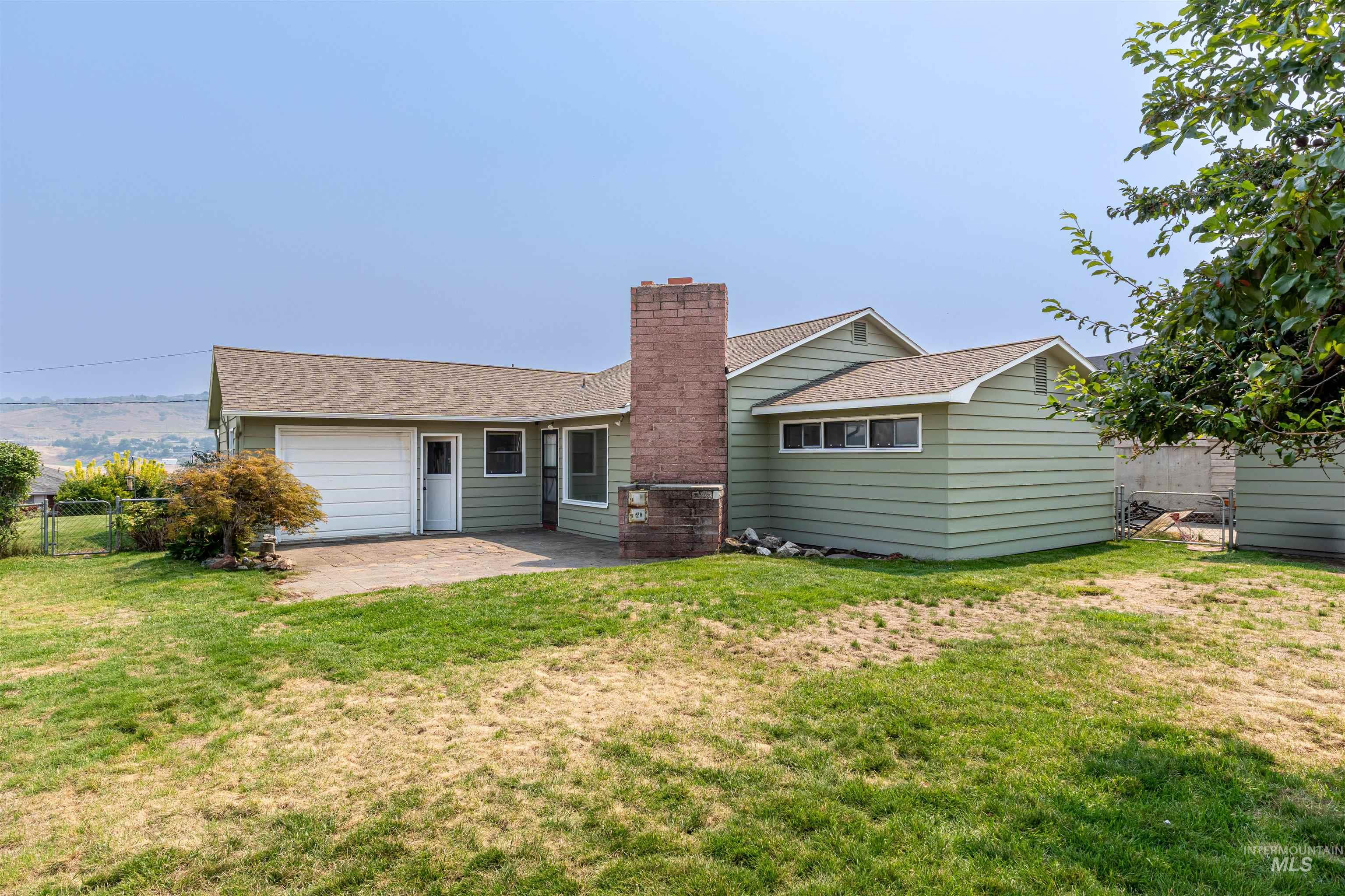 1880 Neal Drive Property Photo 27