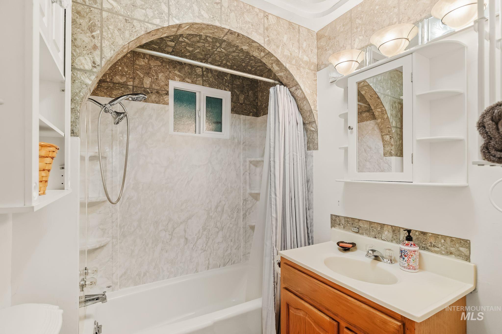 804 Pine Drive Heights Property Photo 18