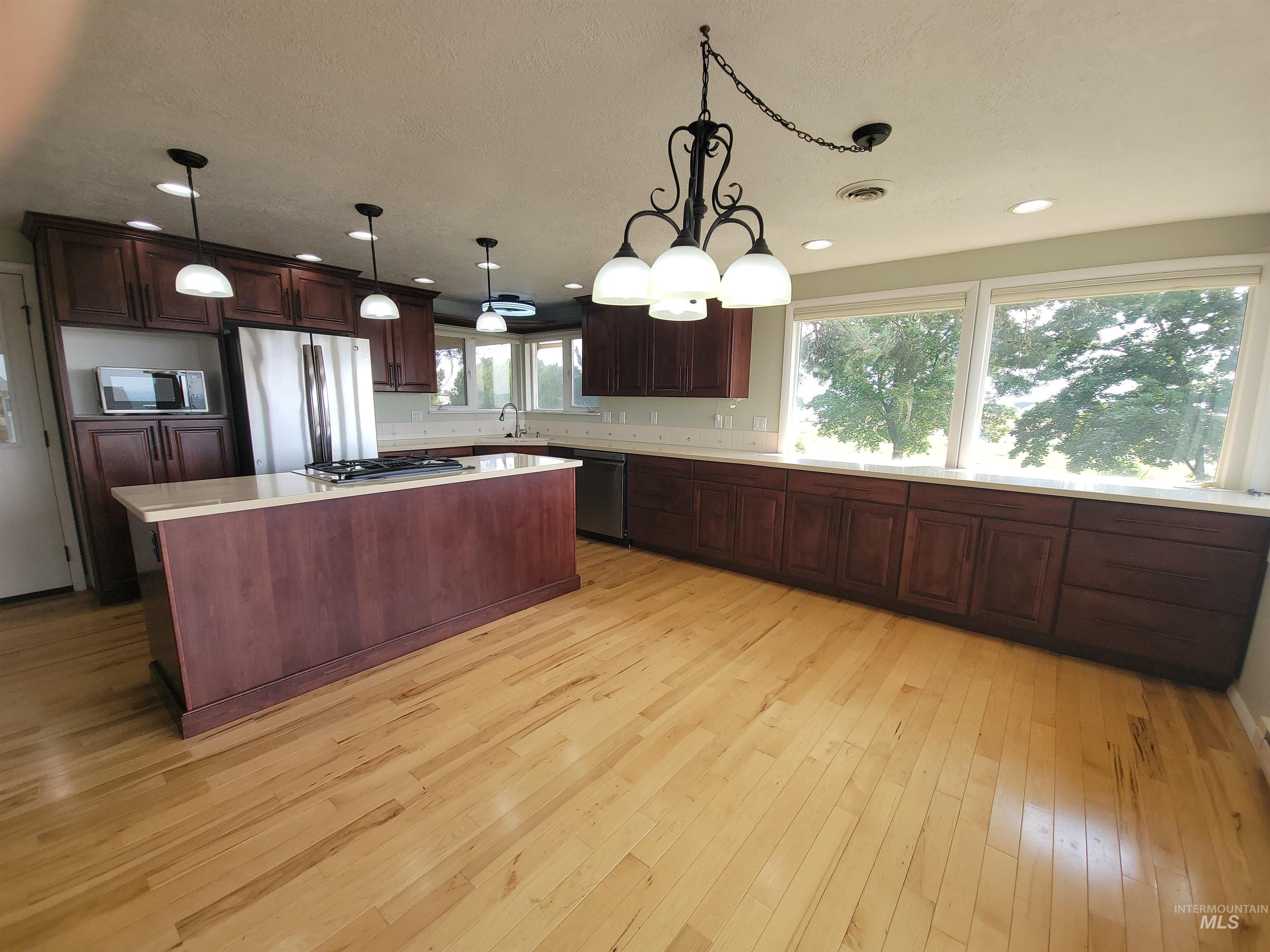 16658 Sage Acres Ln Property Photo 4