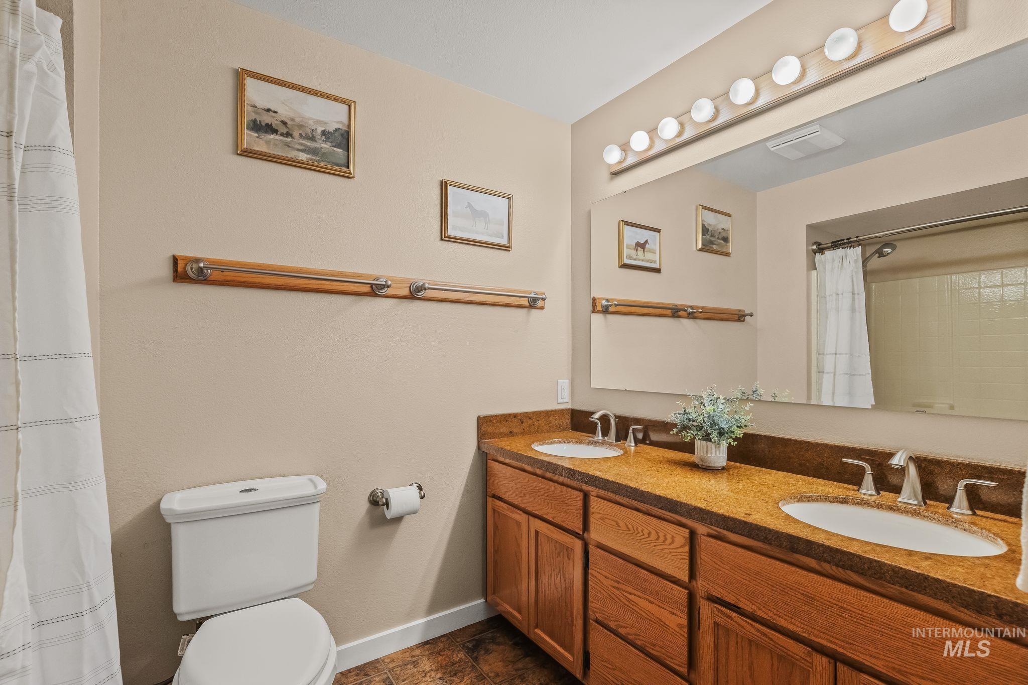 2901 Knollcrest Drive Property Photo 20